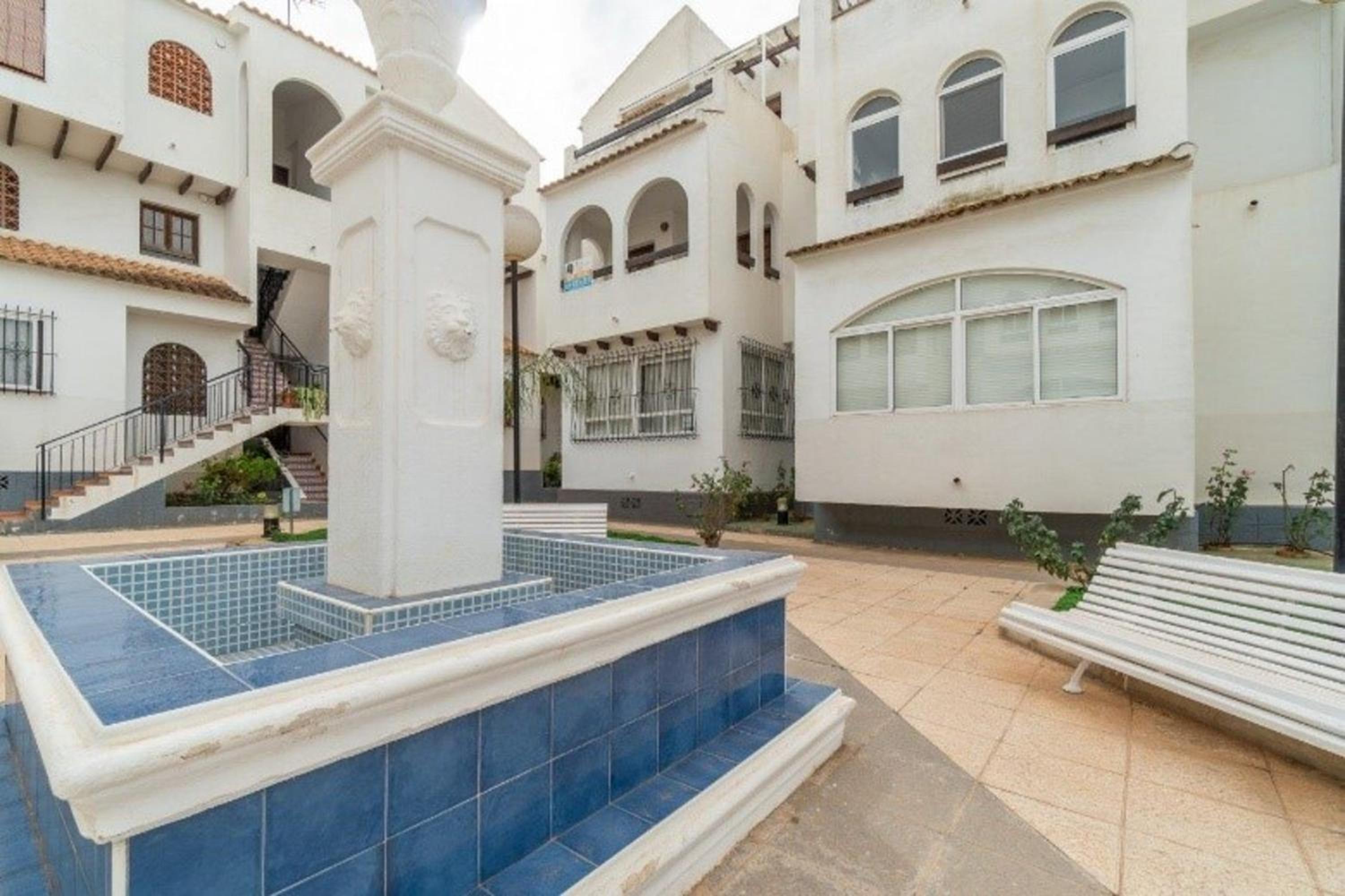 Bright Apartment Torrevieja + Pool