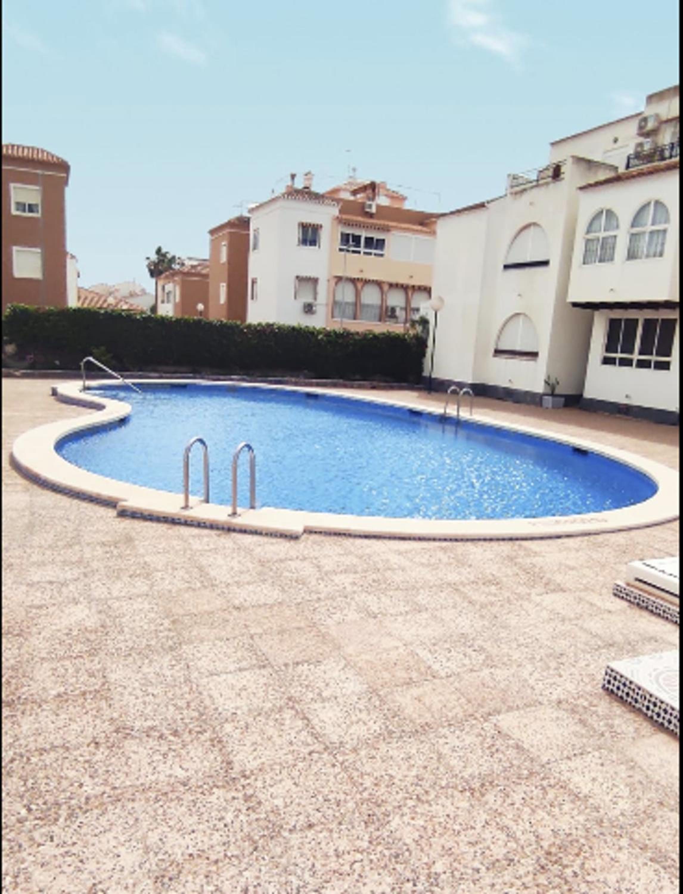 Bright Apartment Torrevieja + Pool