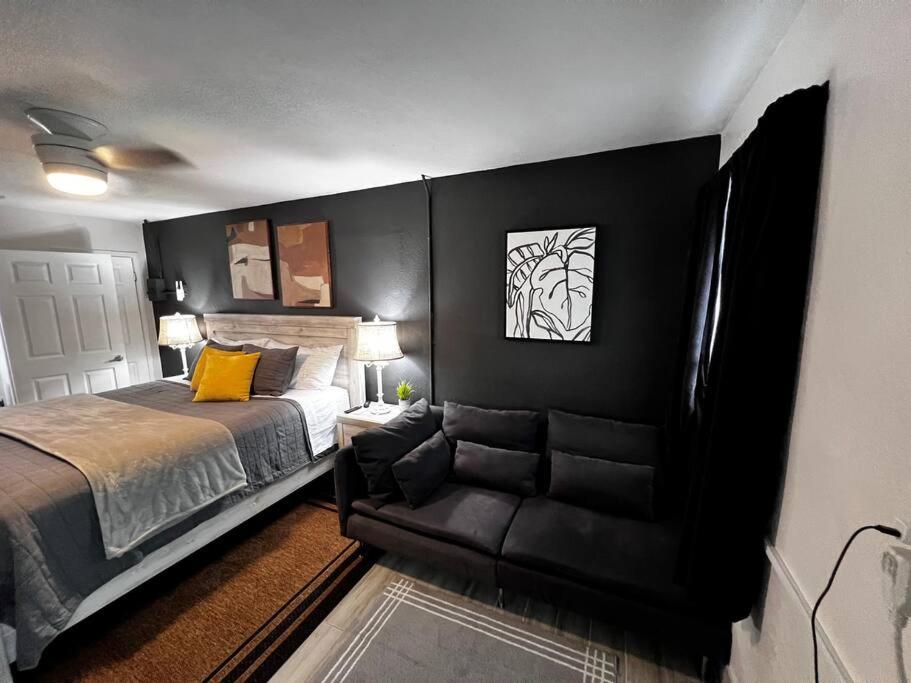 Special - Xtra Comfy - King Bed view 5
