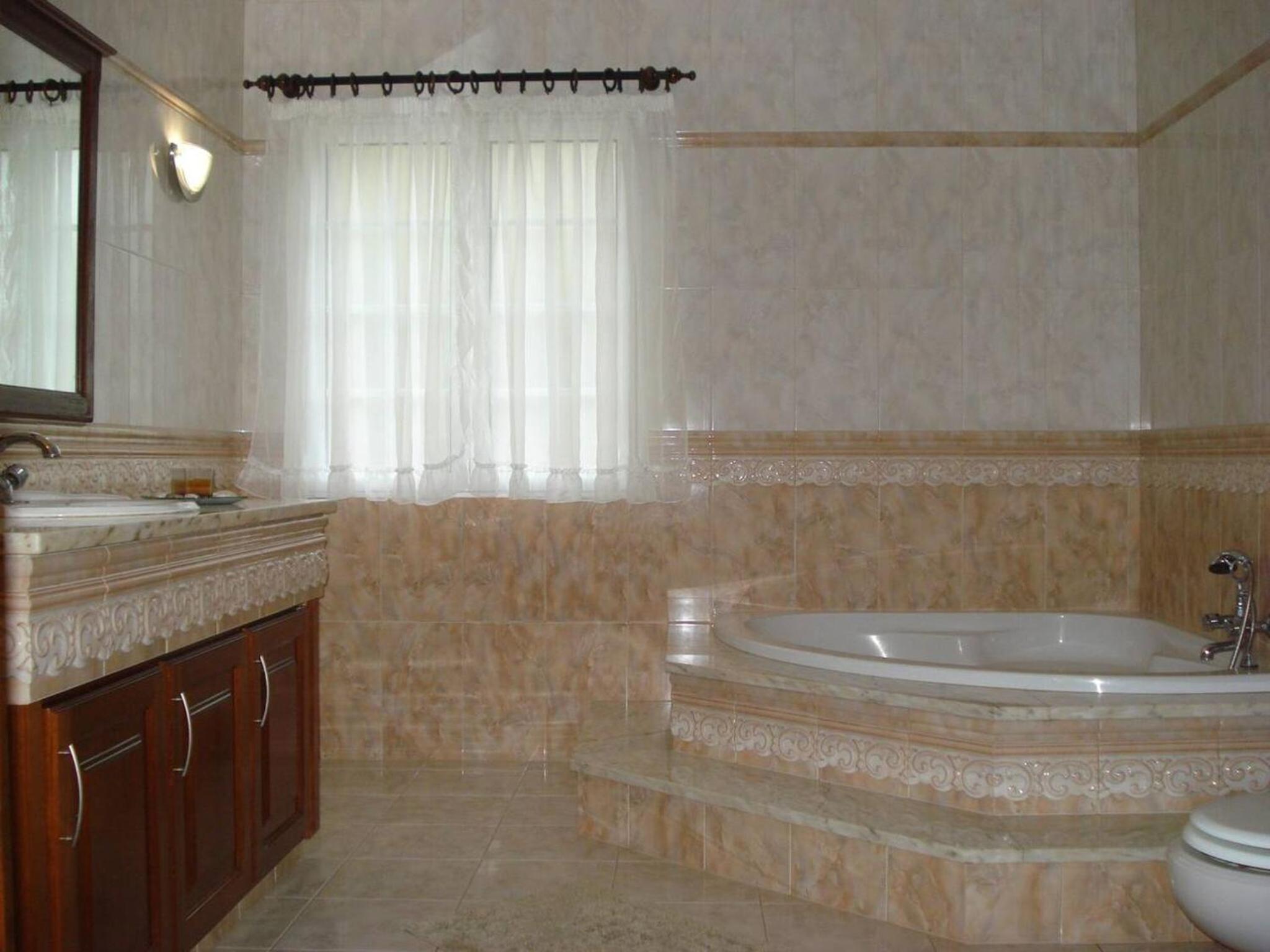 Elegant residence with jacuzzi in Agua De Pau