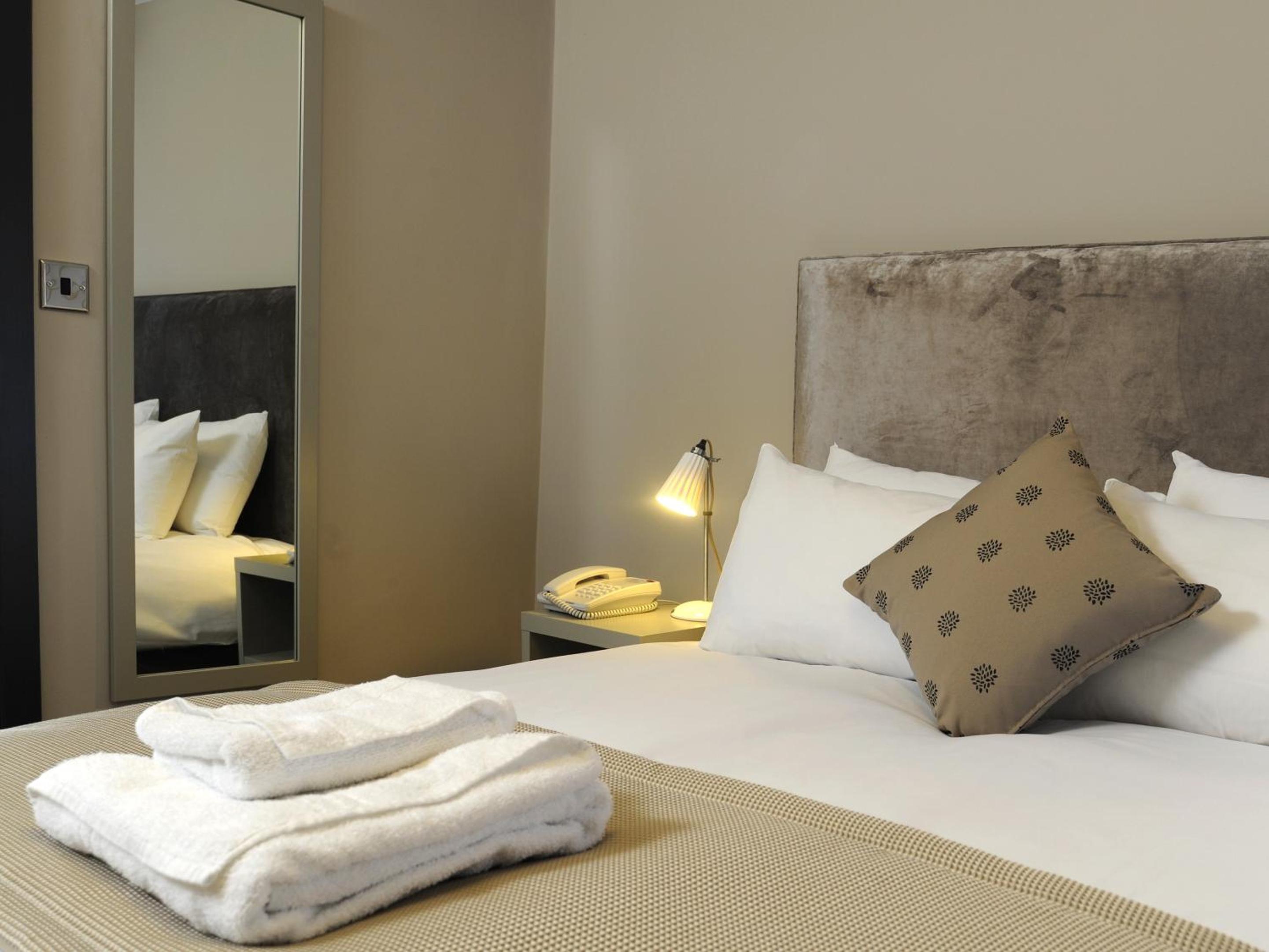 The Red Lion Hotel