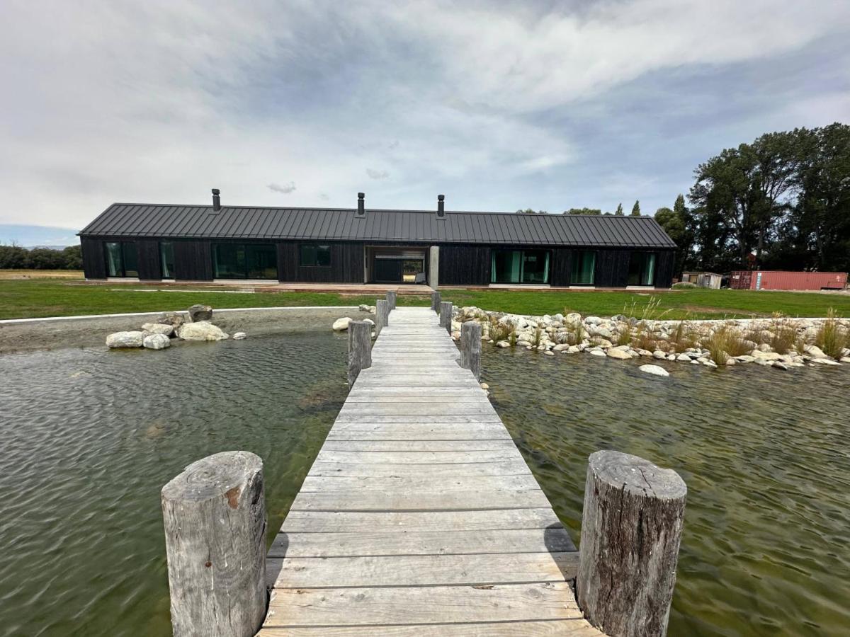 Lyford Luxury Lodge, Twizel view 2