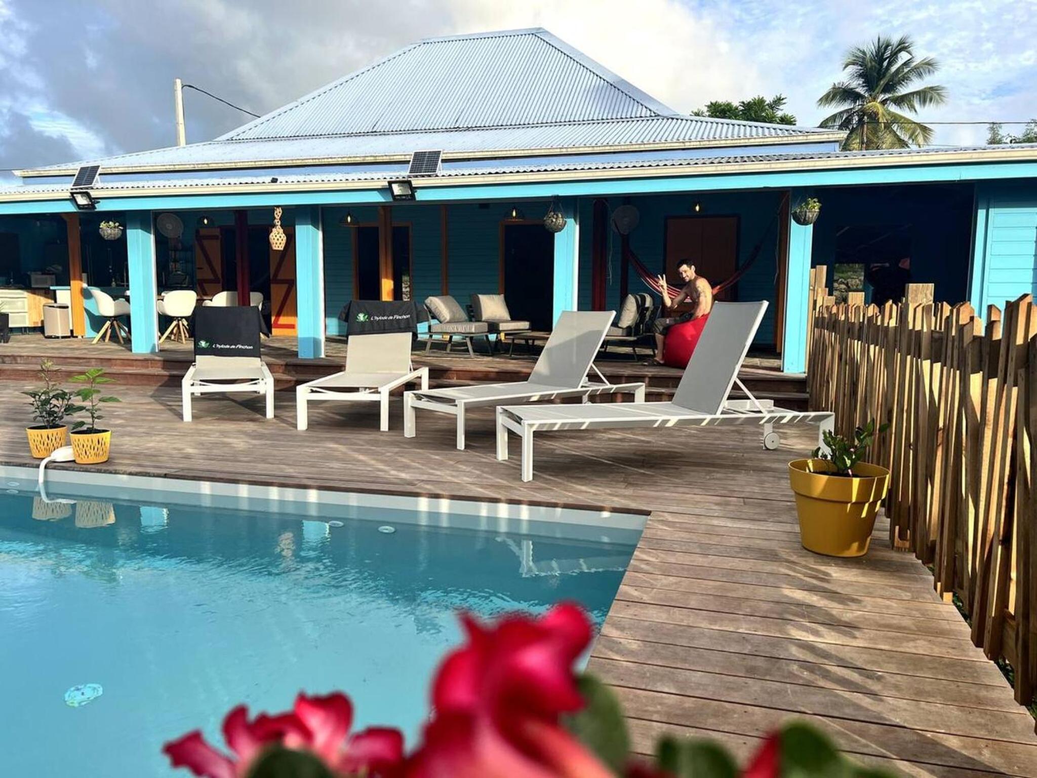 Maison charmante a Sainte Anne avec piscine a debordement view 2