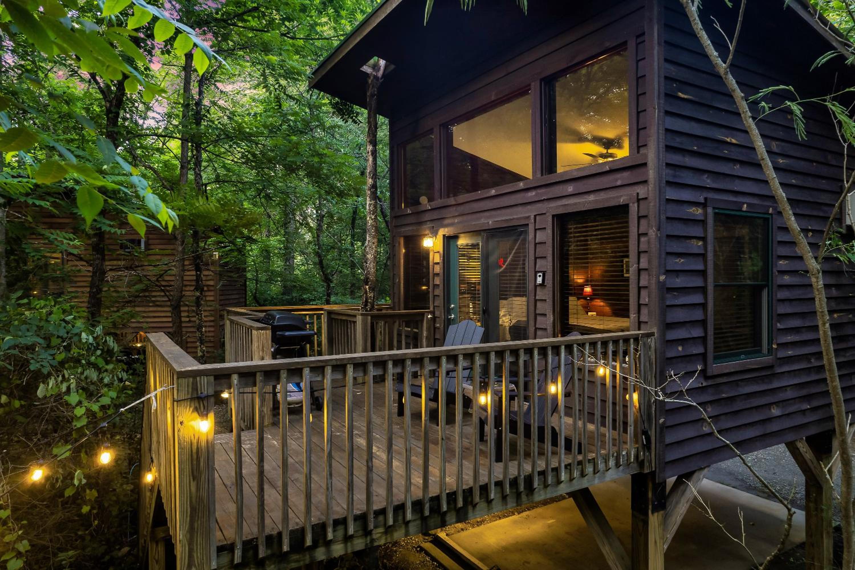 Rivers Edge Treehouses view 5