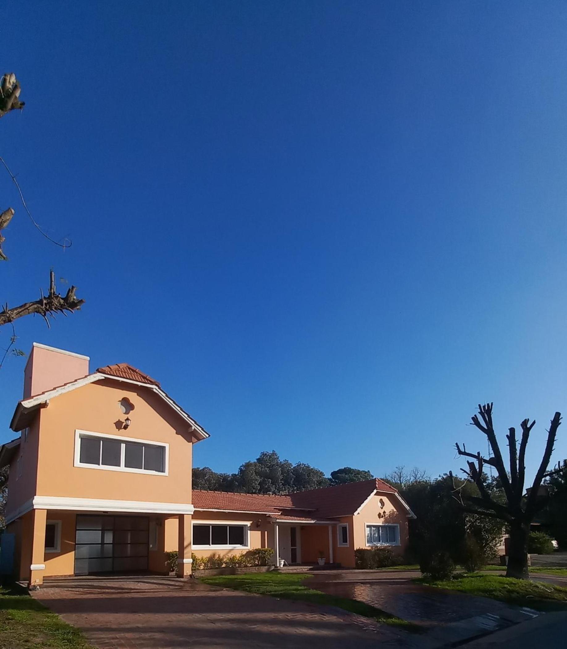 CASA BARRIO CERRADO EN LUJAN LA CONCEPCION