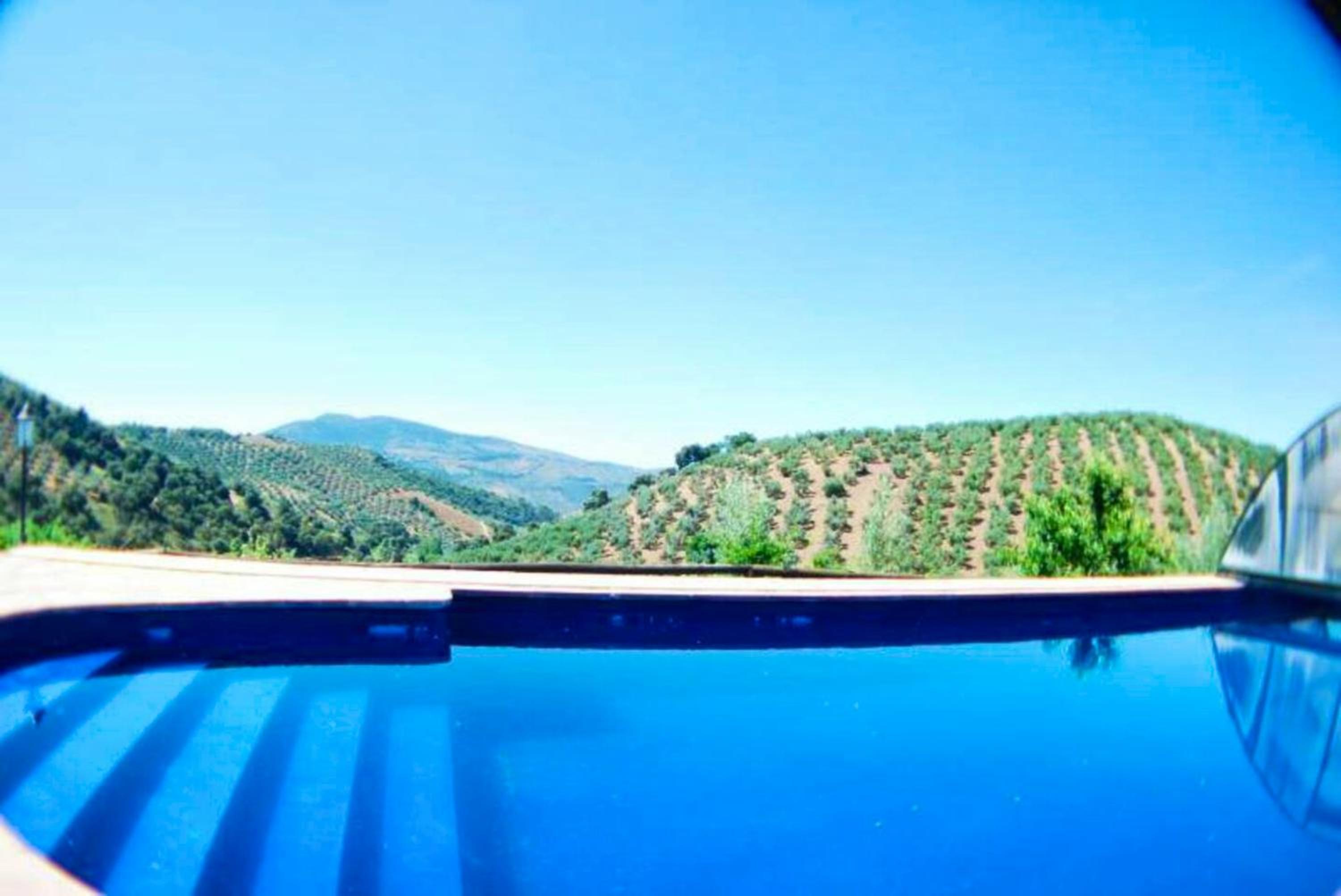 Elegant house near Granada with shared pool