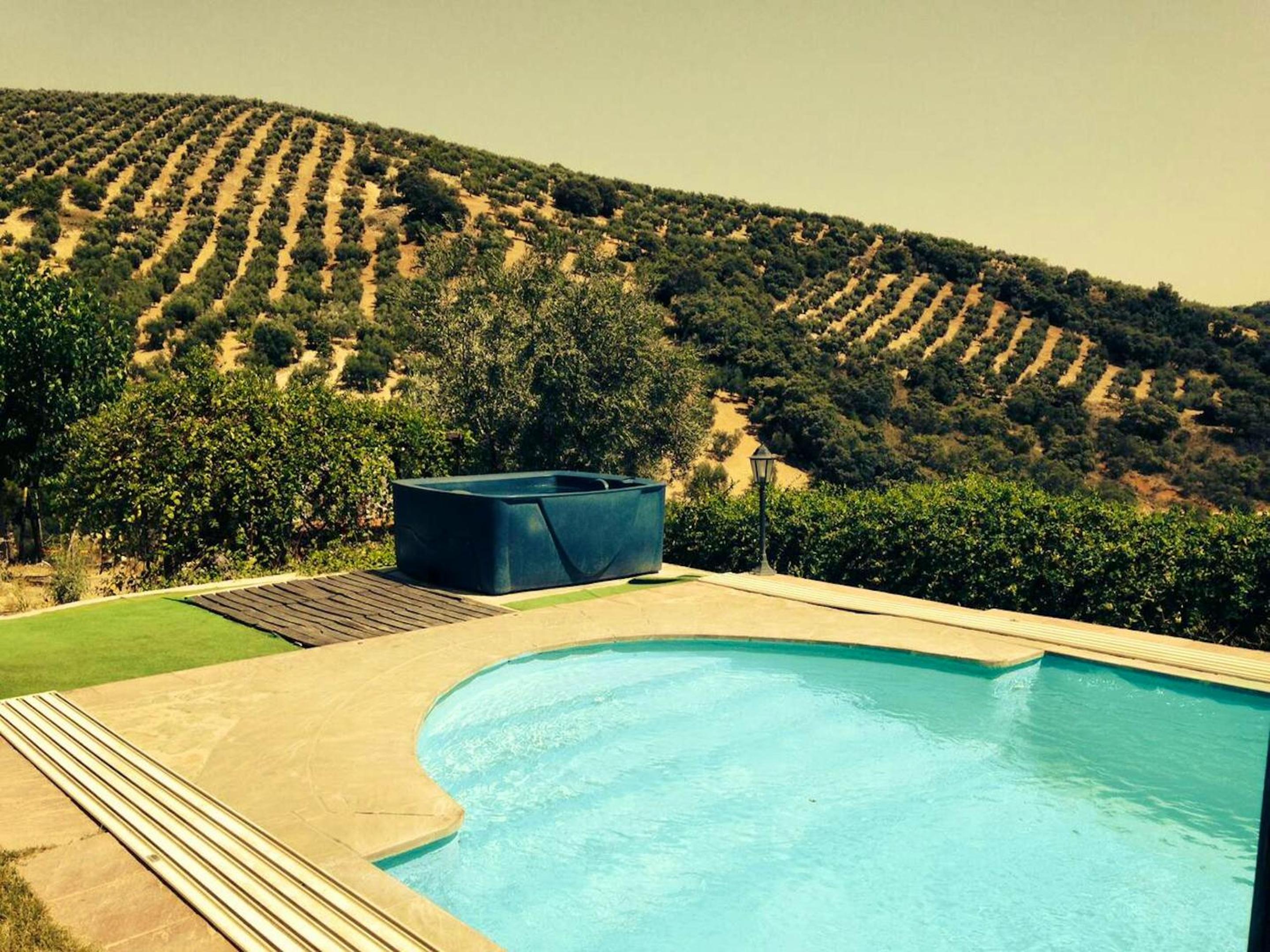Elegant house near Granada with shared pool