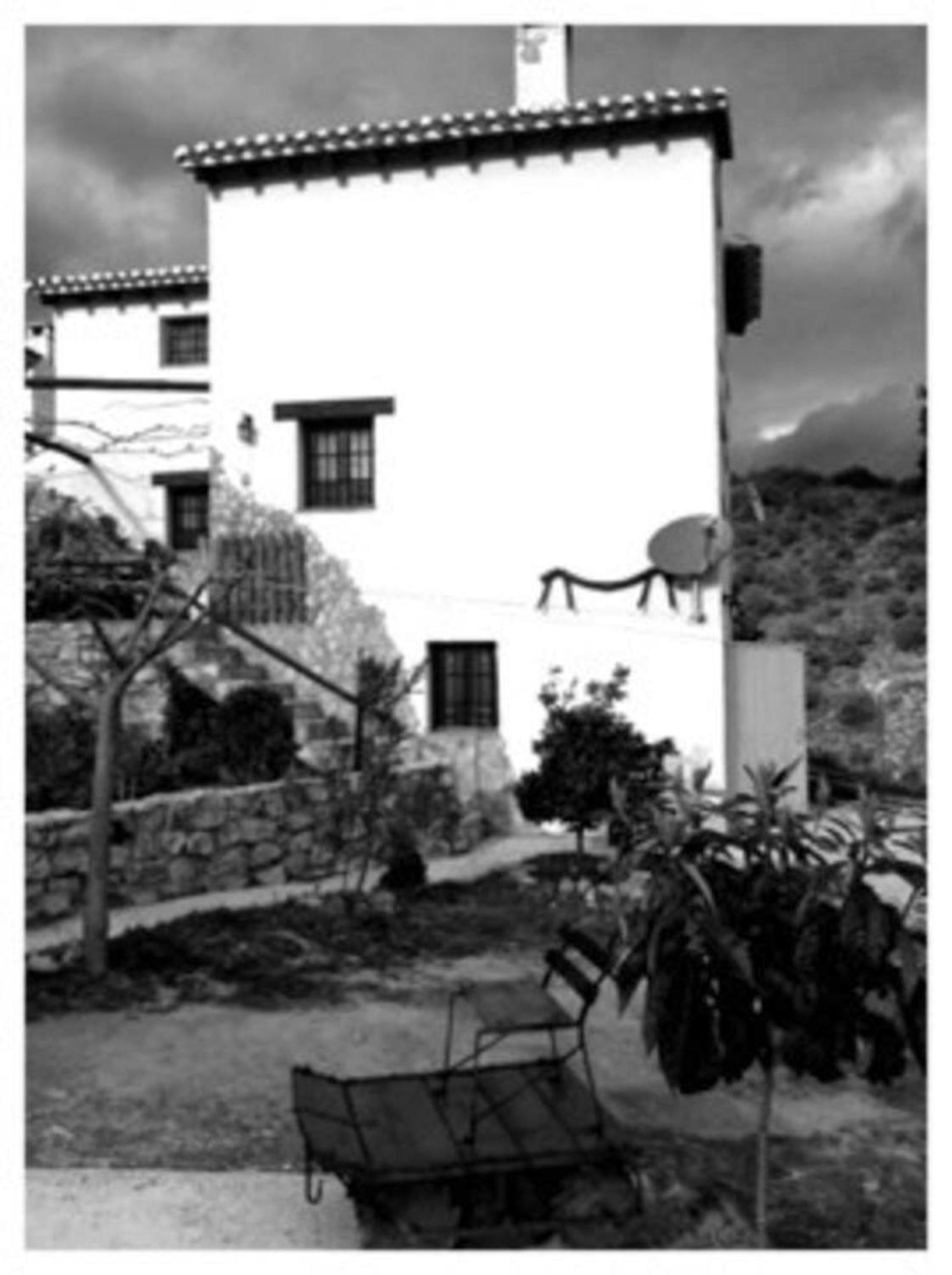 Elegant house near Granada with shared pool