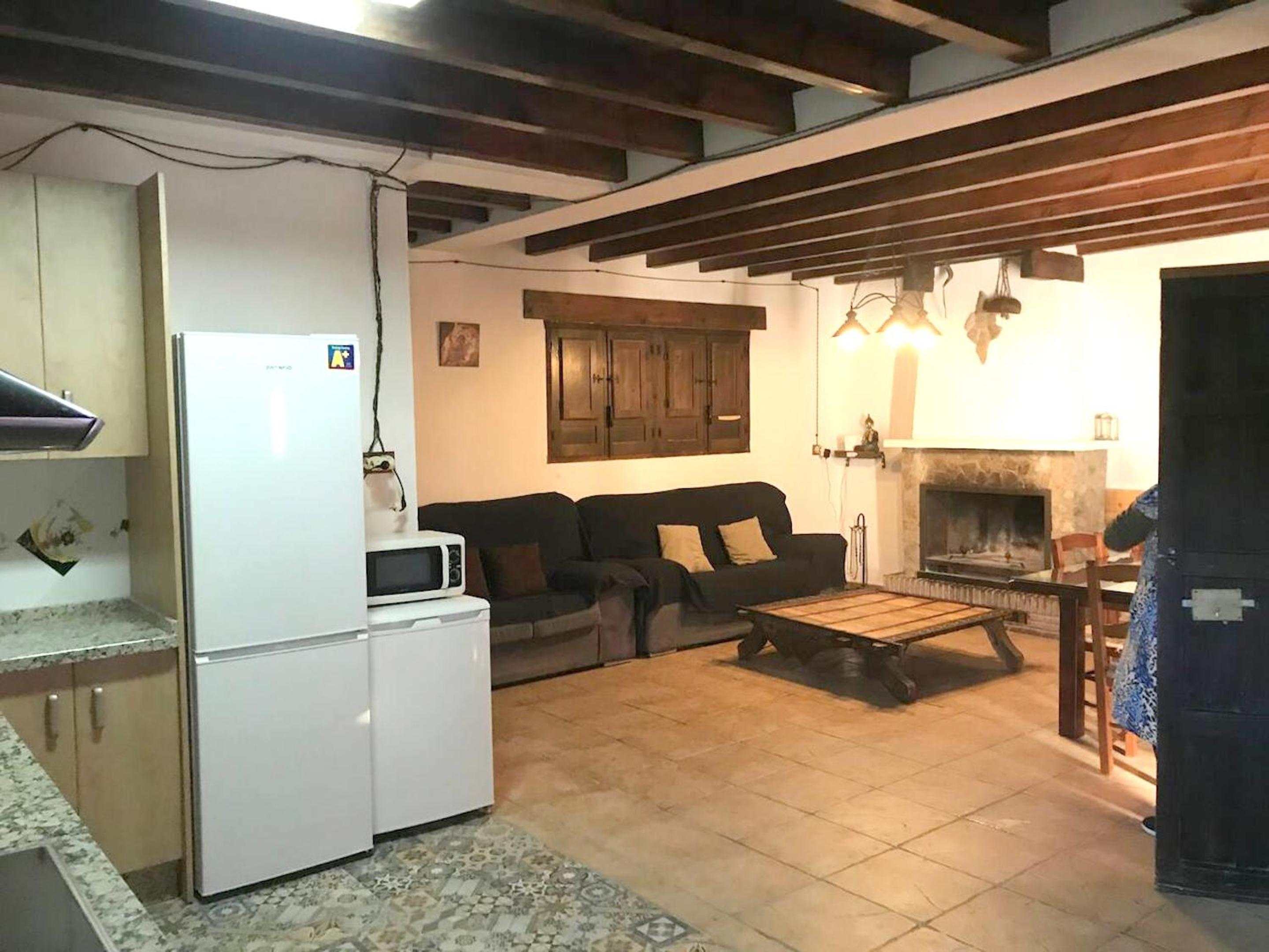 Elegant house near Granada with shared pool