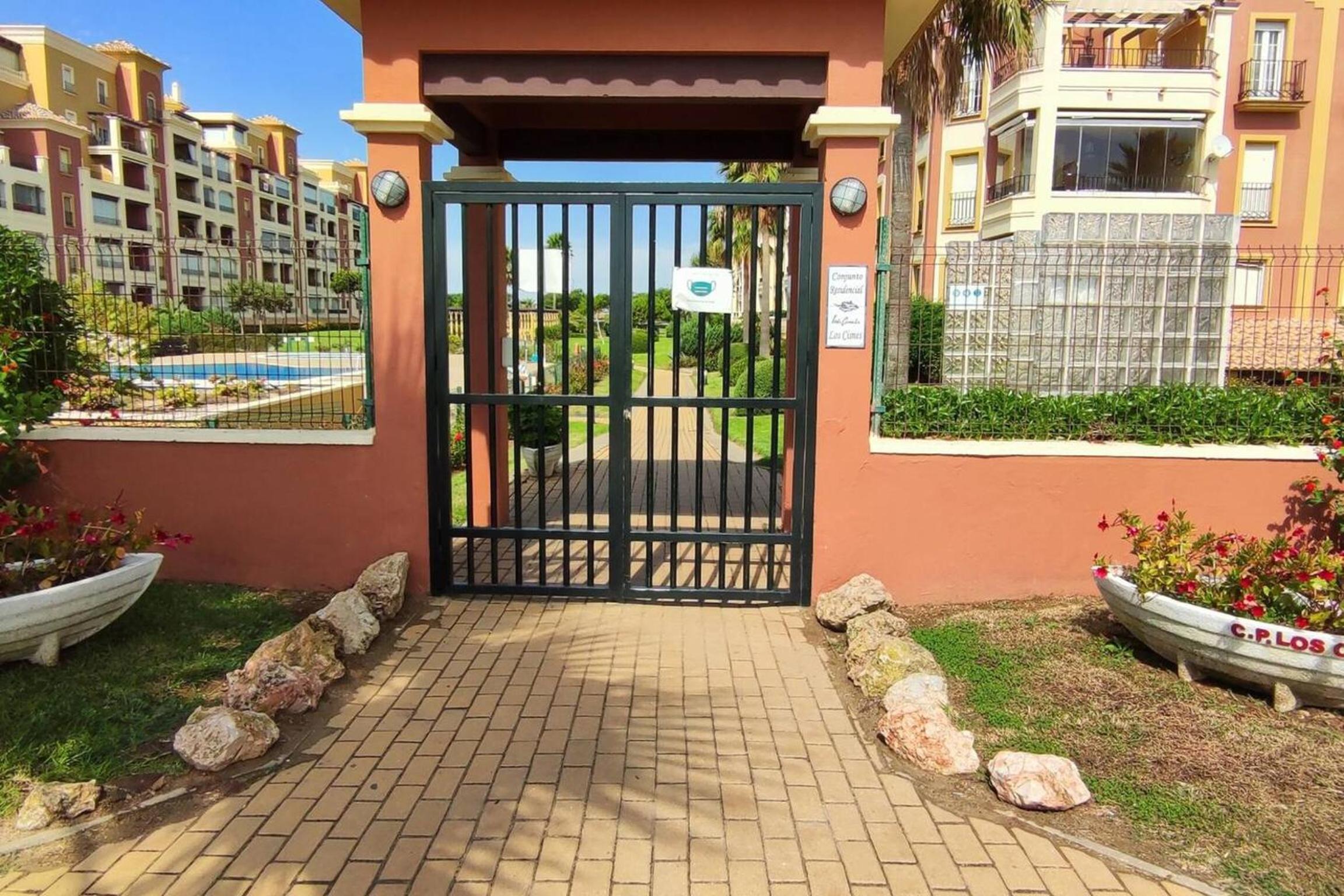 Spacious apartment in Isla Canela with shared pool 72 m² view 5