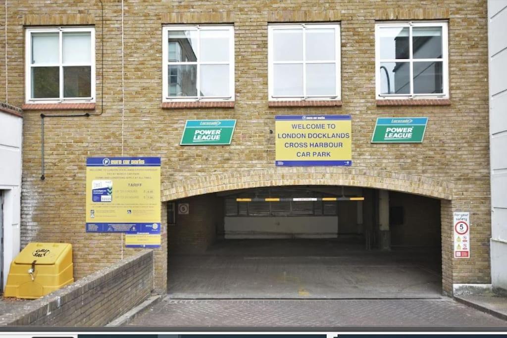 Cosy, Comfy 2 Bed Apartment Canary Wharf