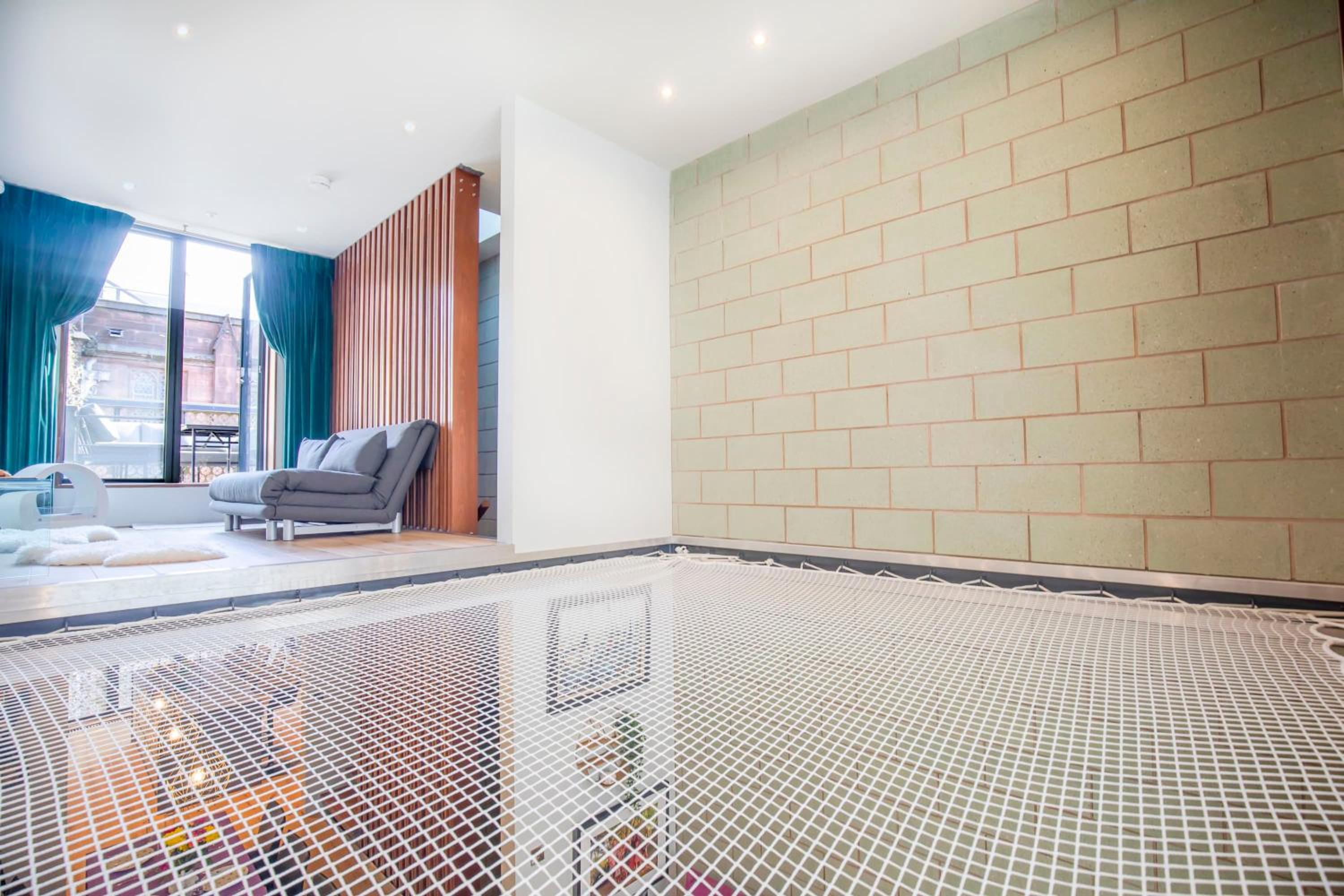 Luxury Roof Terrace Townhouse
