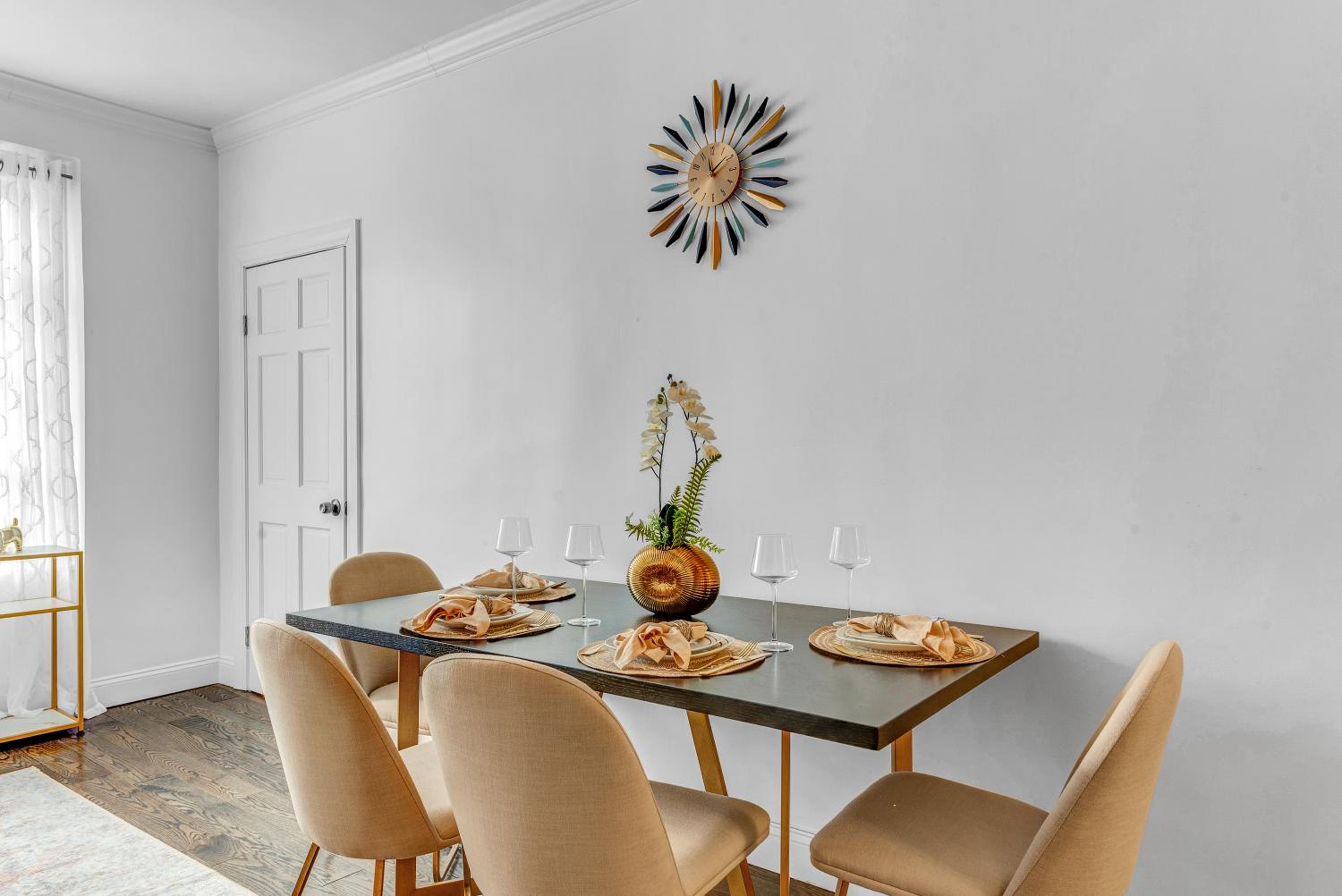 New York City Vacations - Stylish 2Bd in Brooklyn Heights - Property Image 12