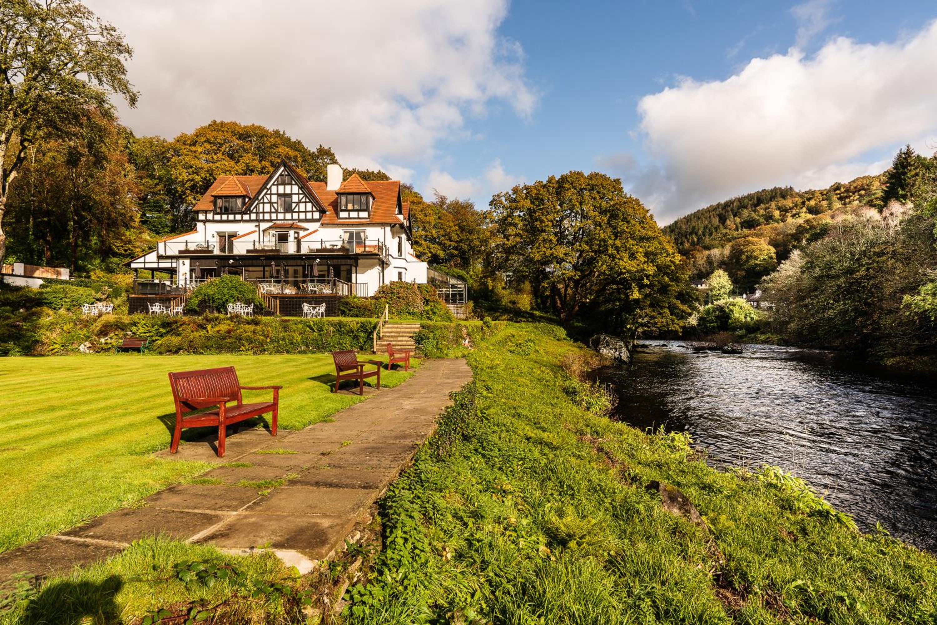 Hotel Craig-y-Dderwen Riverside Hotel