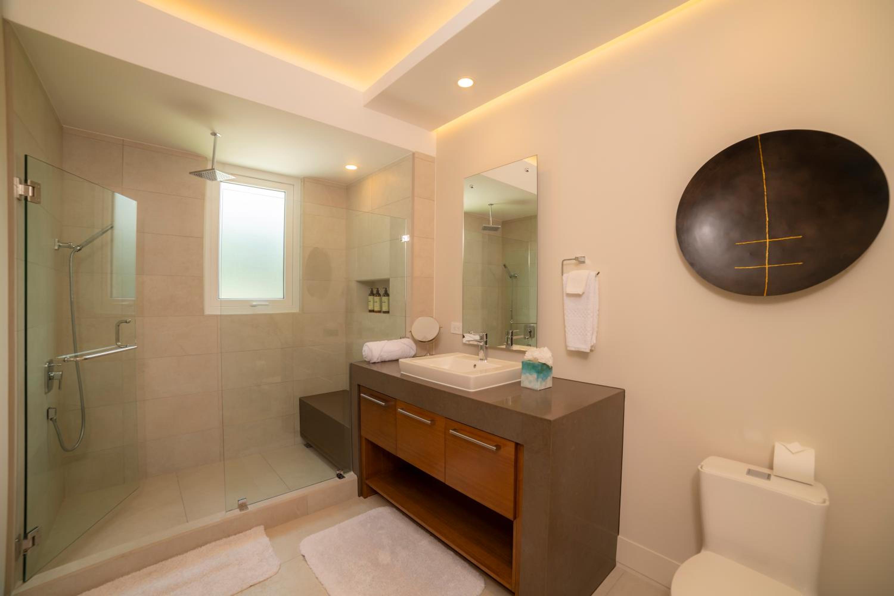 Casa Blue Sail 6 bdrs ocean view in Los Suenos