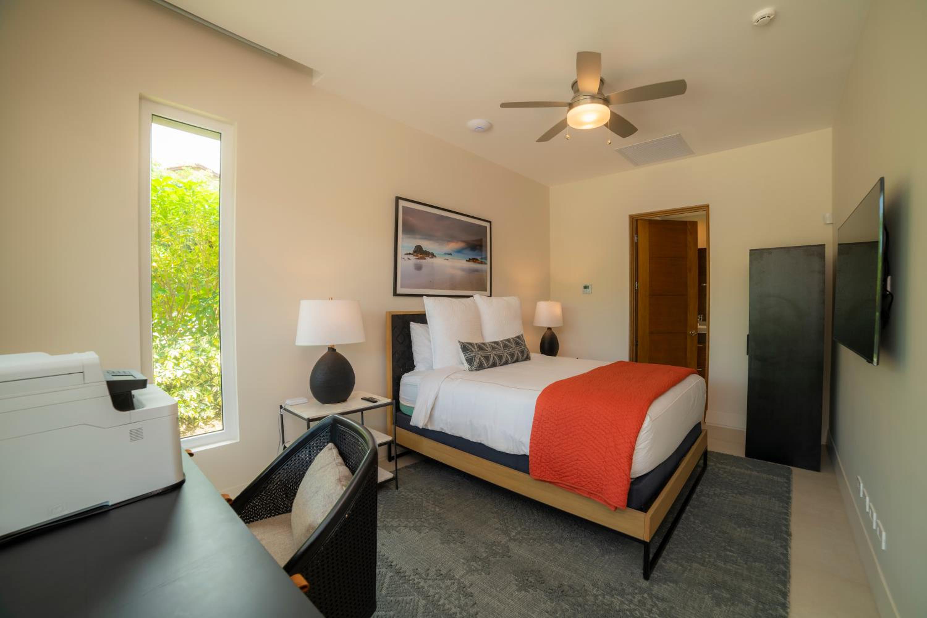 Casa Blue Sail 6 bdrs ocean view in Los Suenos