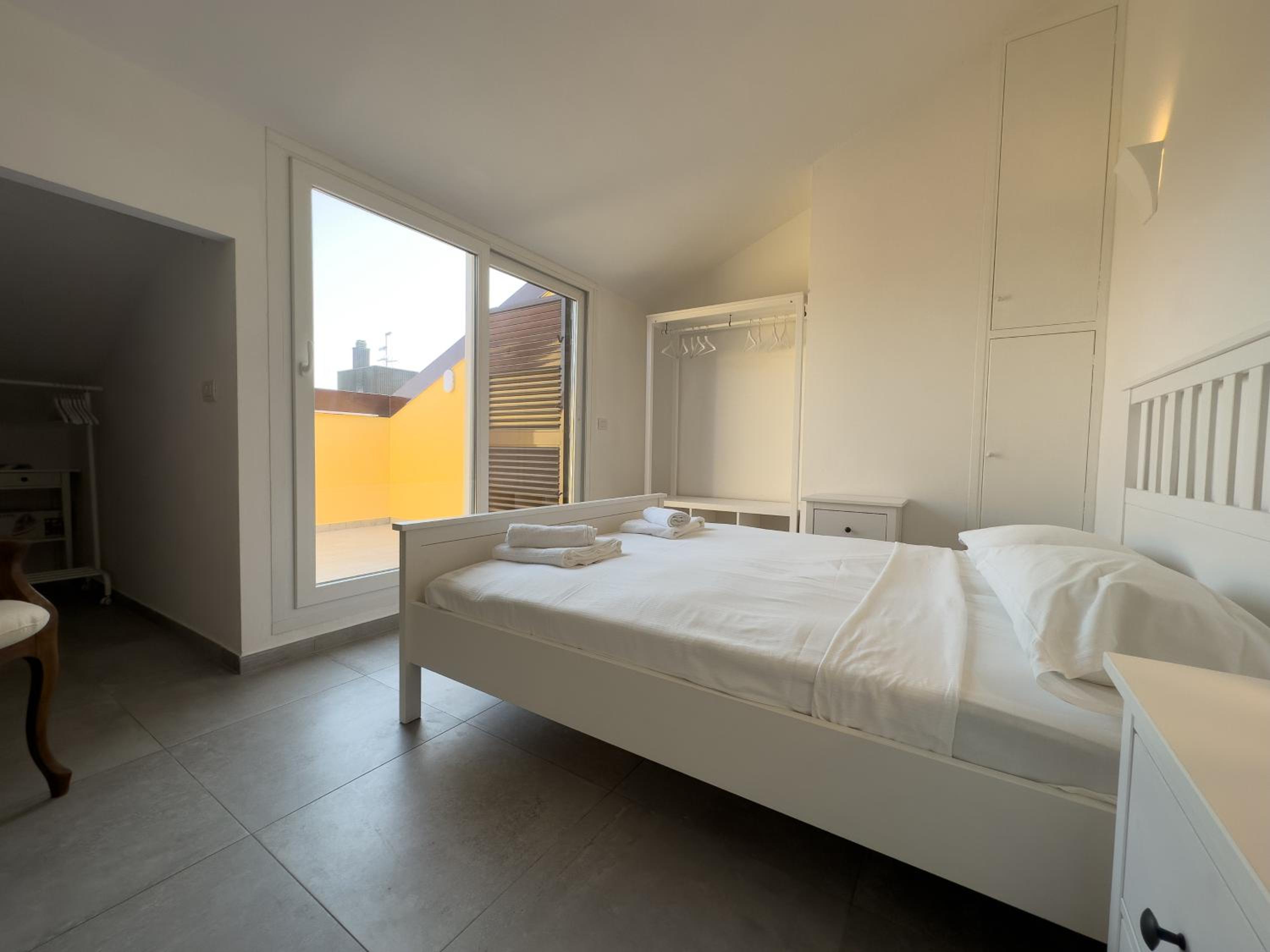 Realkasa Train Plaza Apartment