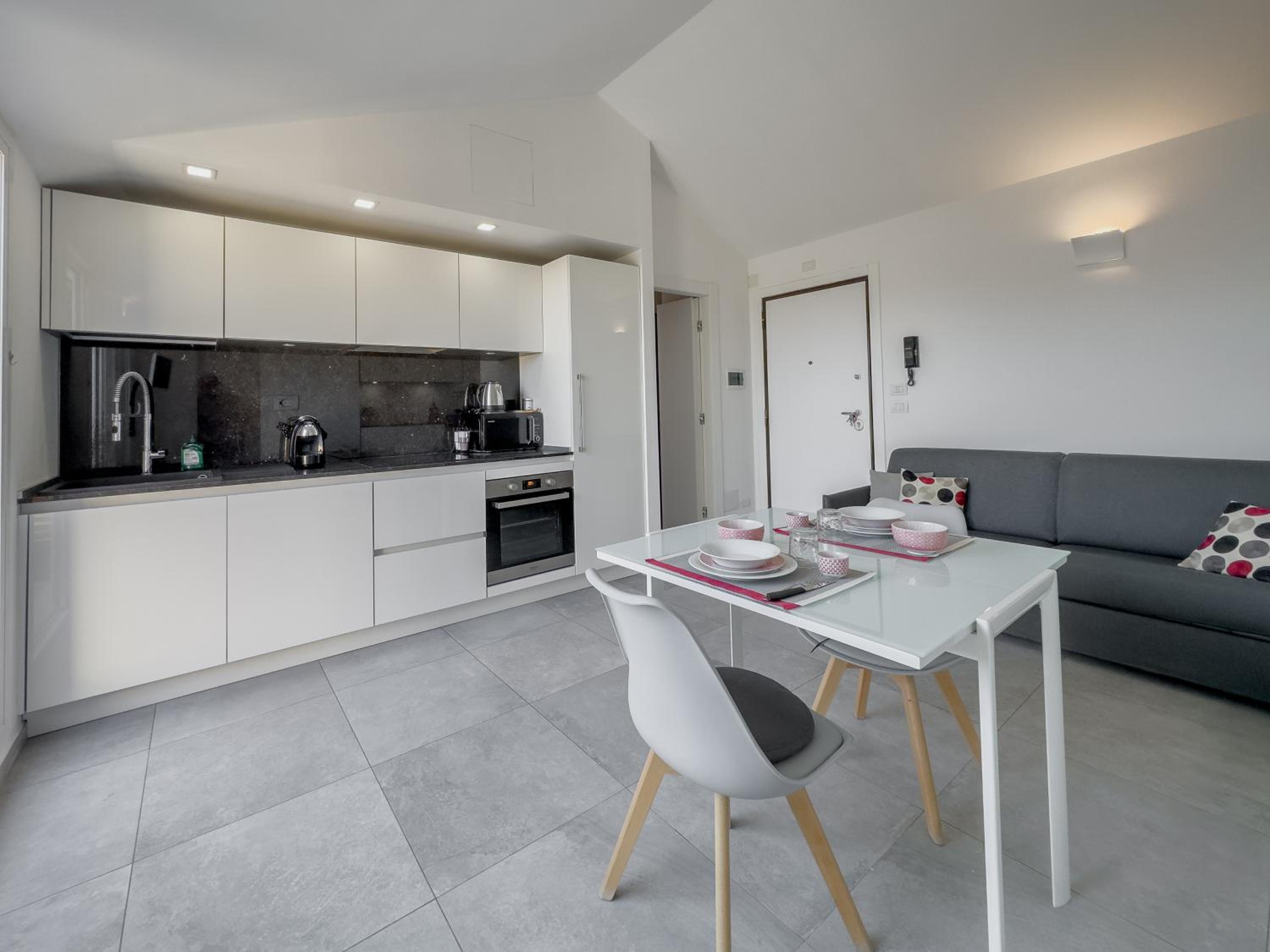 Realkasa Train Plaza Apartment