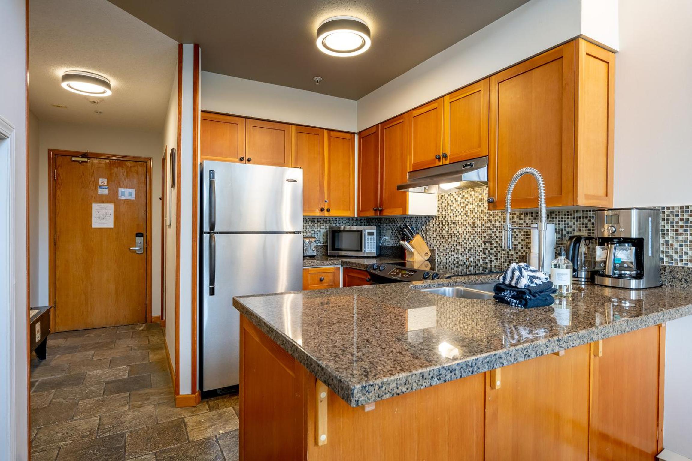 Bright 2 bedroom and loft suite in the Wildwood Lodge