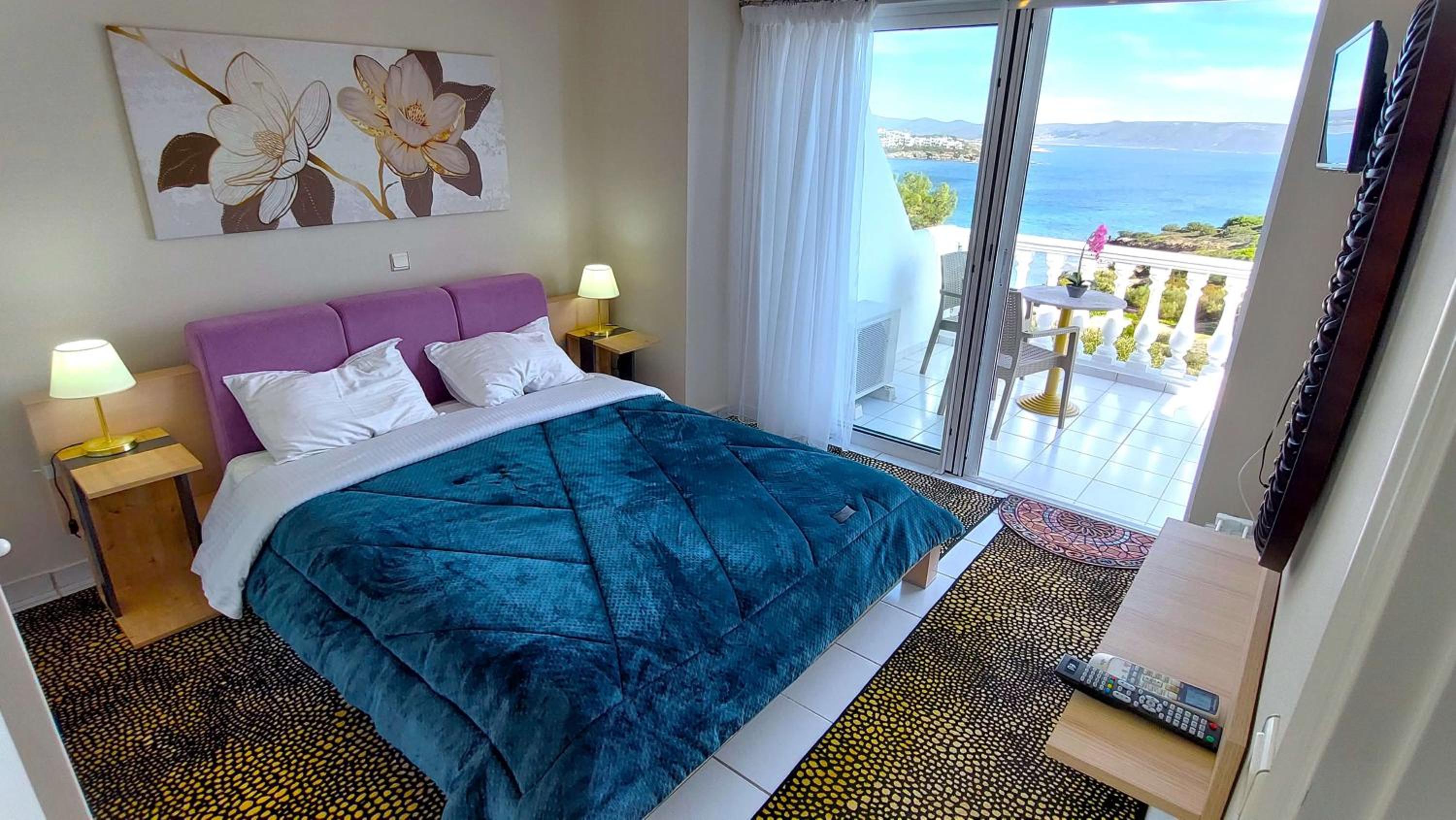 Dea Del Mare complex in front of the sea. view 5