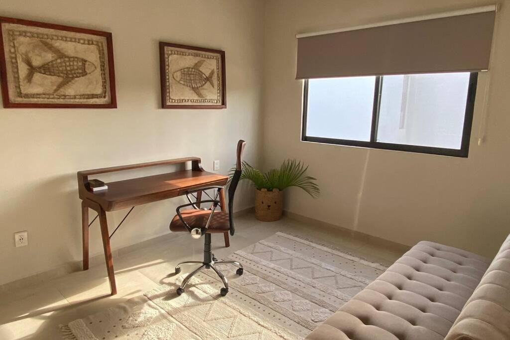 Big new house in Selvanova Coto 9 view 4
