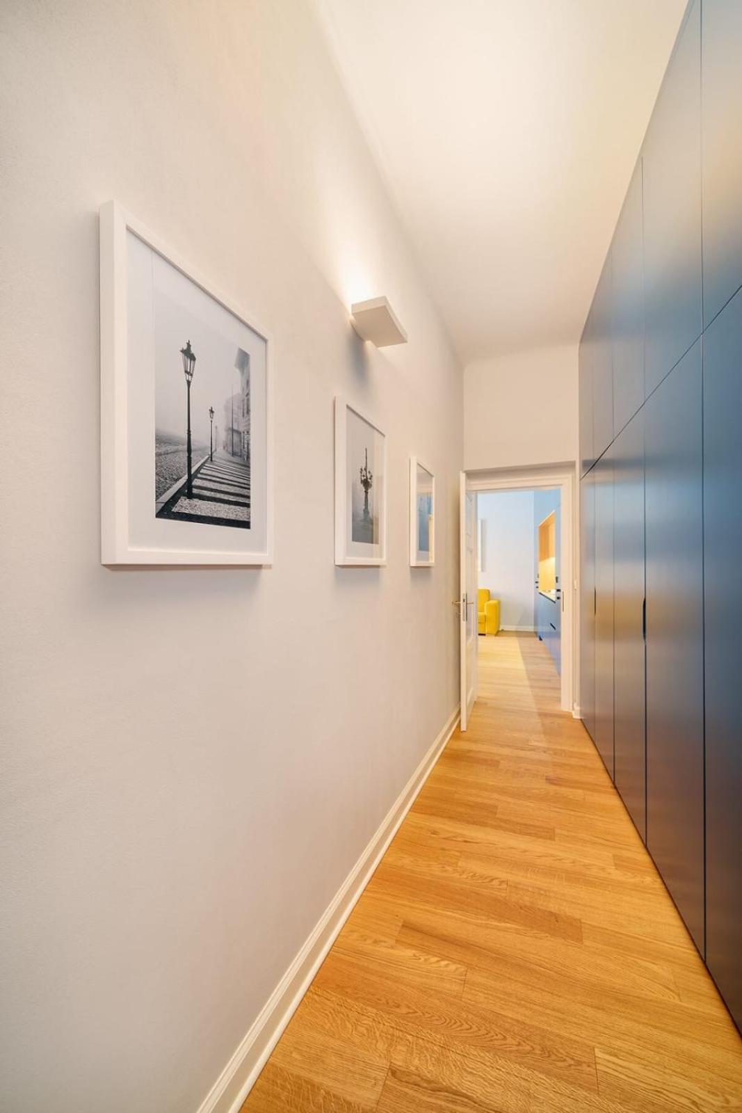 Quiet city center apartment in hip & foodie area
