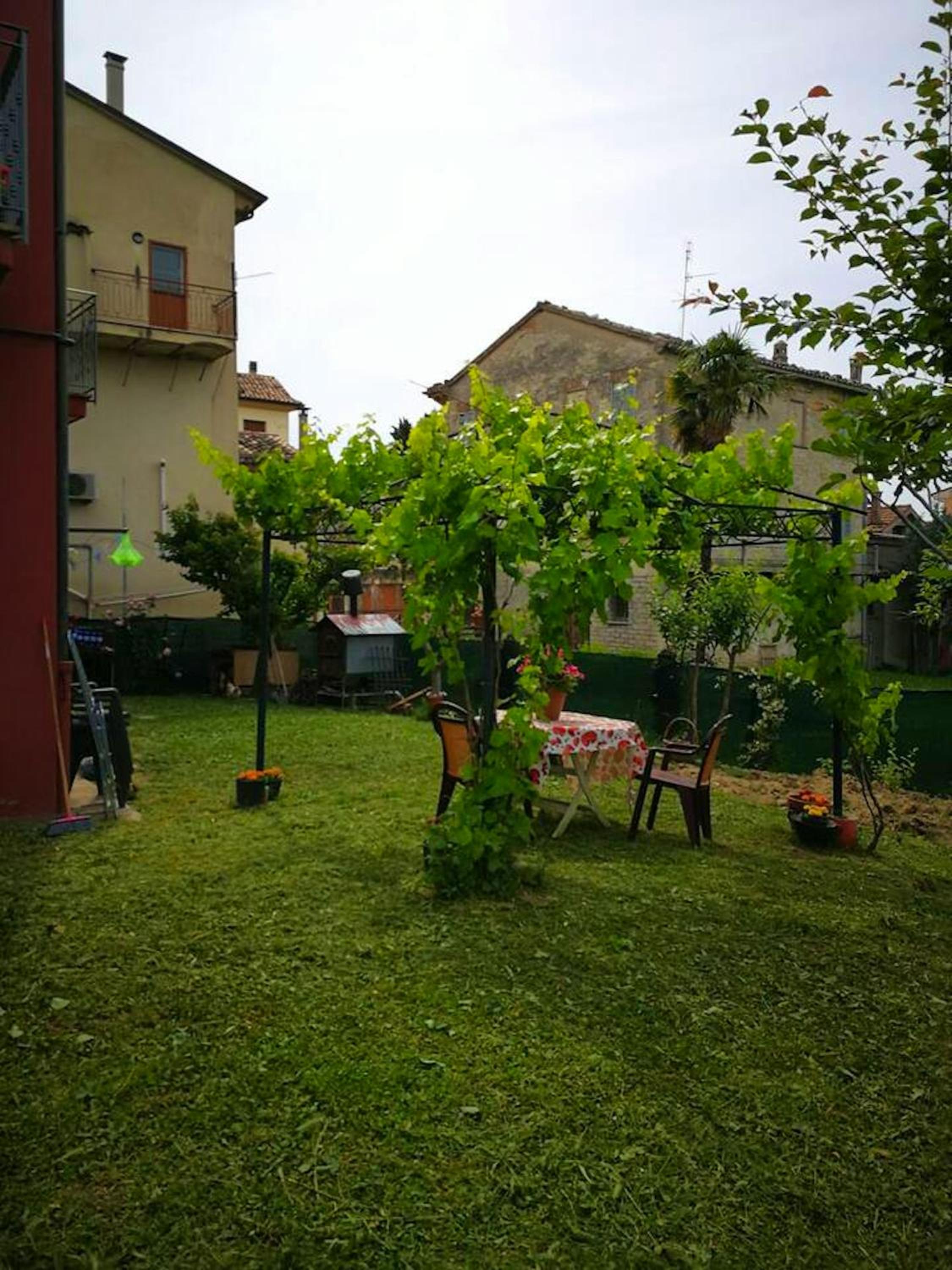Refined apartment with jacuzzi in Sant'Ippolito 110 sqm view 2