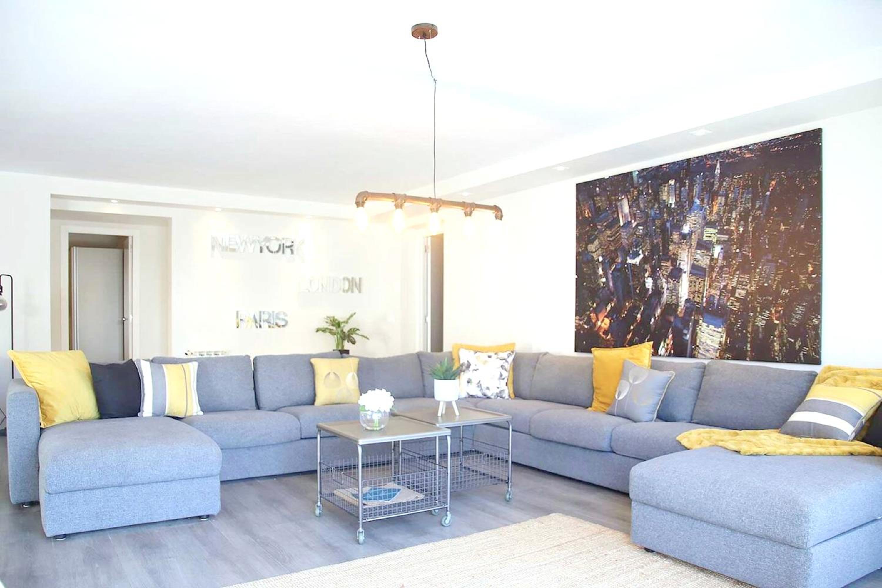 Welcoming Chalet in Marbella with Pool and Air Conditioning