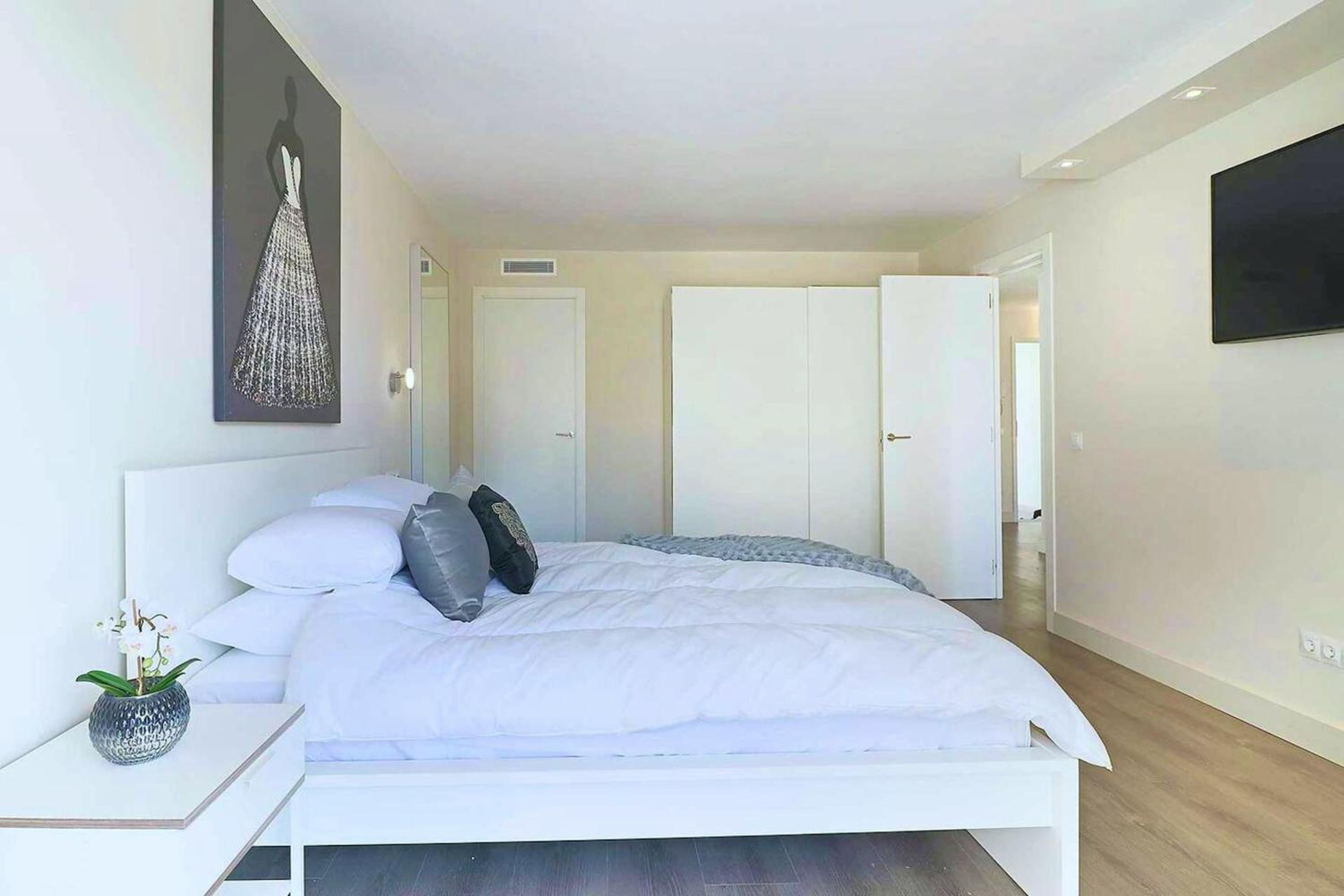 Welcoming Chalet in Marbella with Pool and Air Conditioning