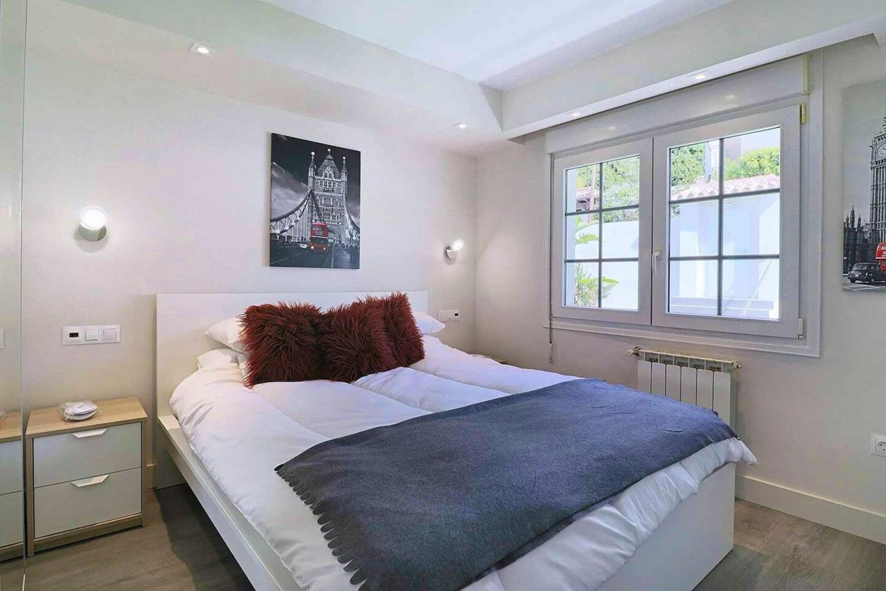 Welcoming Chalet in Marbella with Pool and Air Conditioning