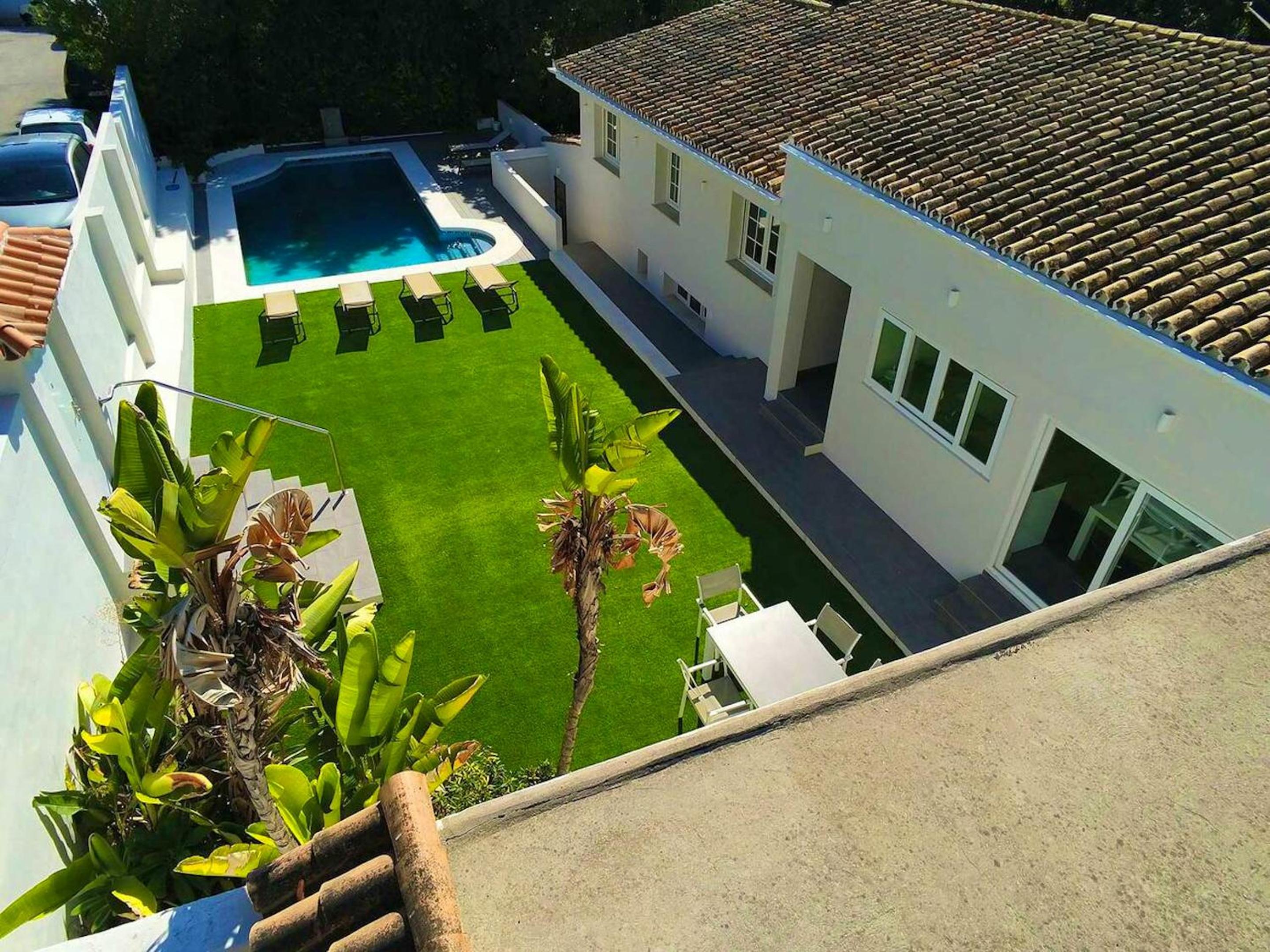 Welcoming Chalet in Marbella with Pool and Air Conditioning