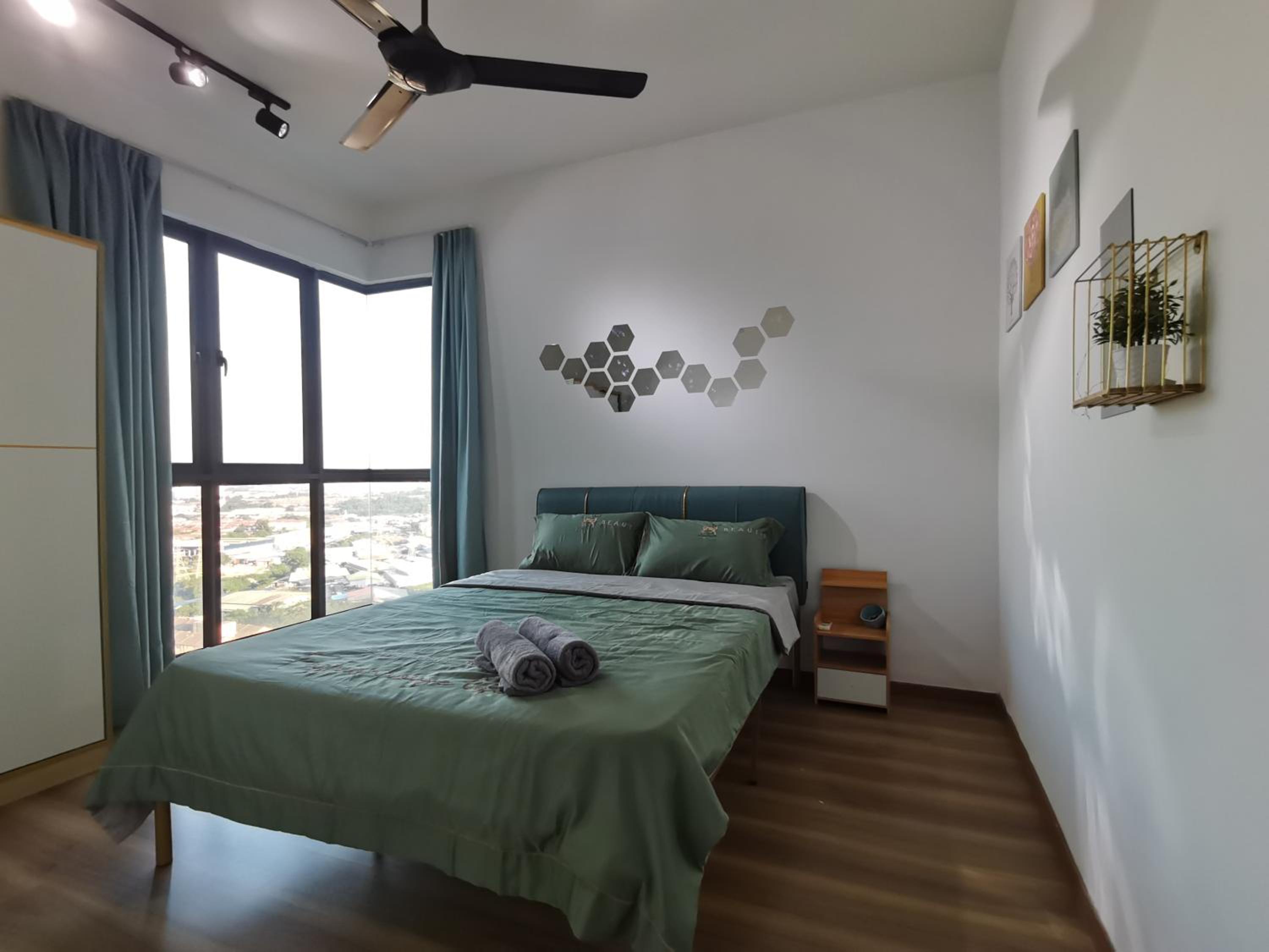 Best House In Town City 5-Bedrooms Up to 10Pax Big Balcony photo 4