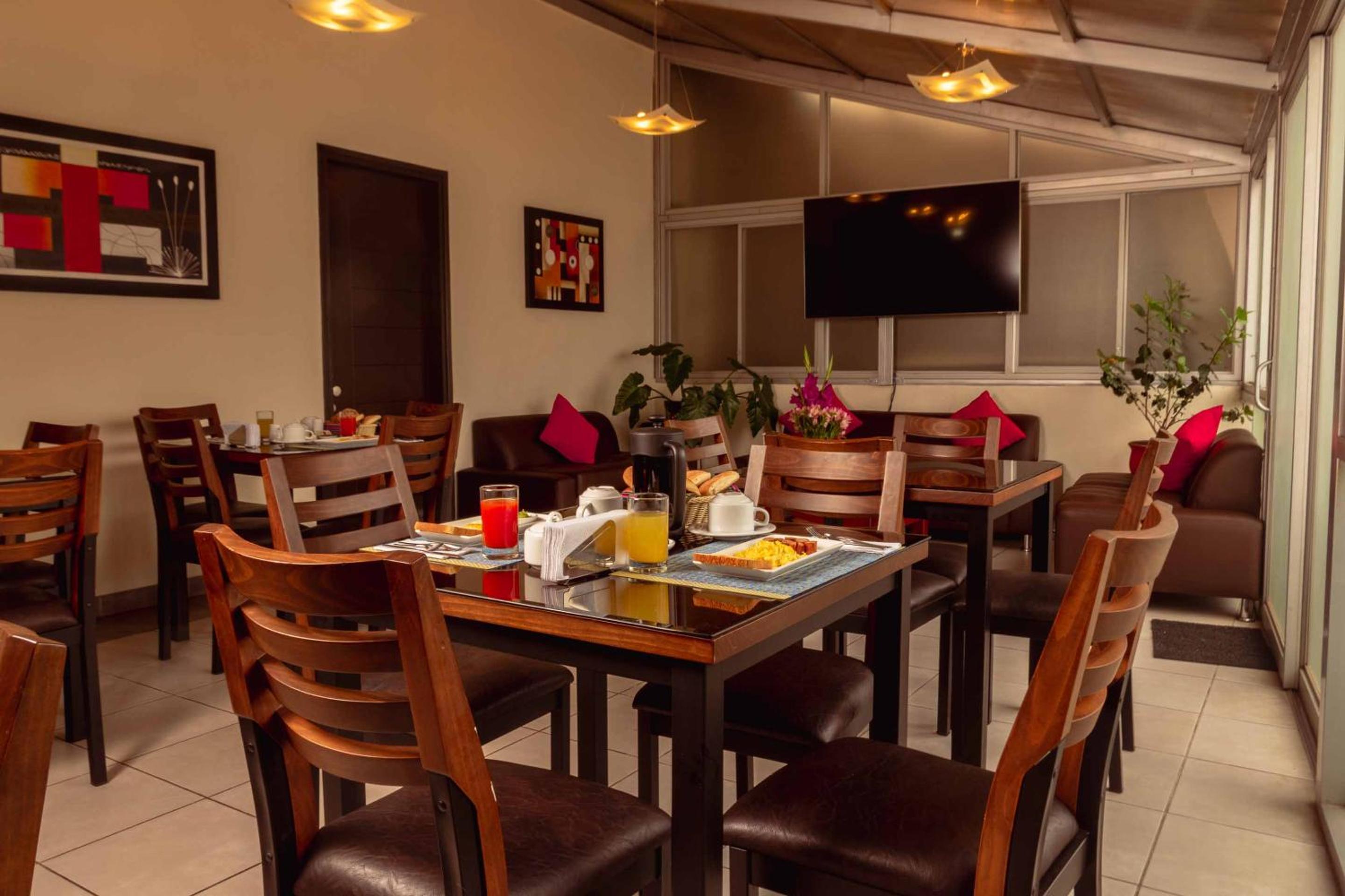 Group House Apart Hotel