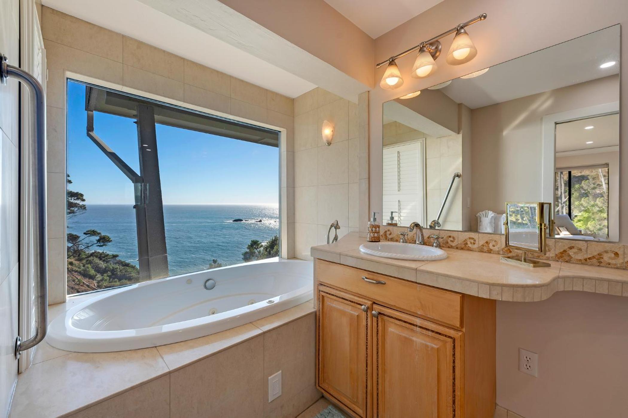 Seaflower Cove: Spacious 4bd waterfront retreat view 5