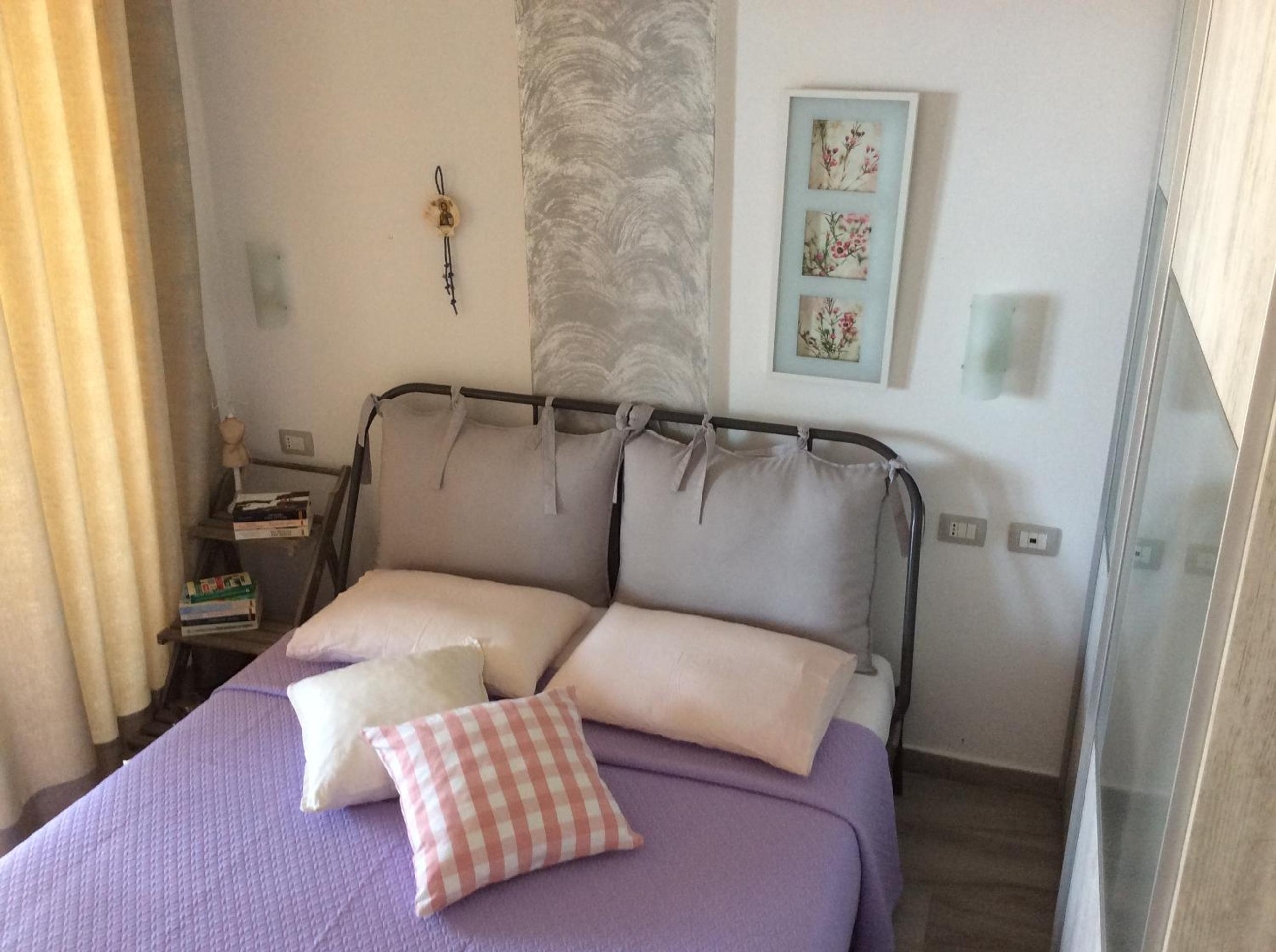 Iris Apartments