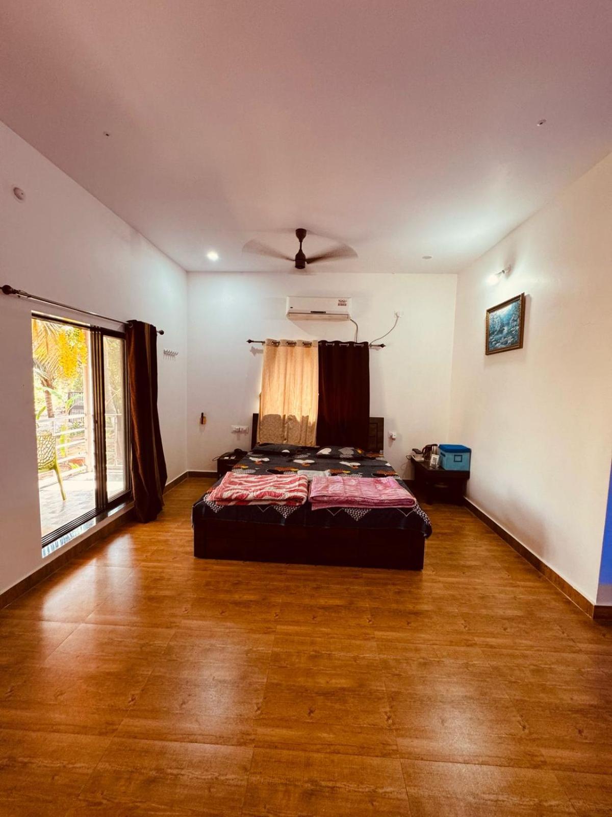 Sandcastle Cottages 1 AC - Indoor Pool - WiFi - SmartTV - Parking - Diveagar view 3