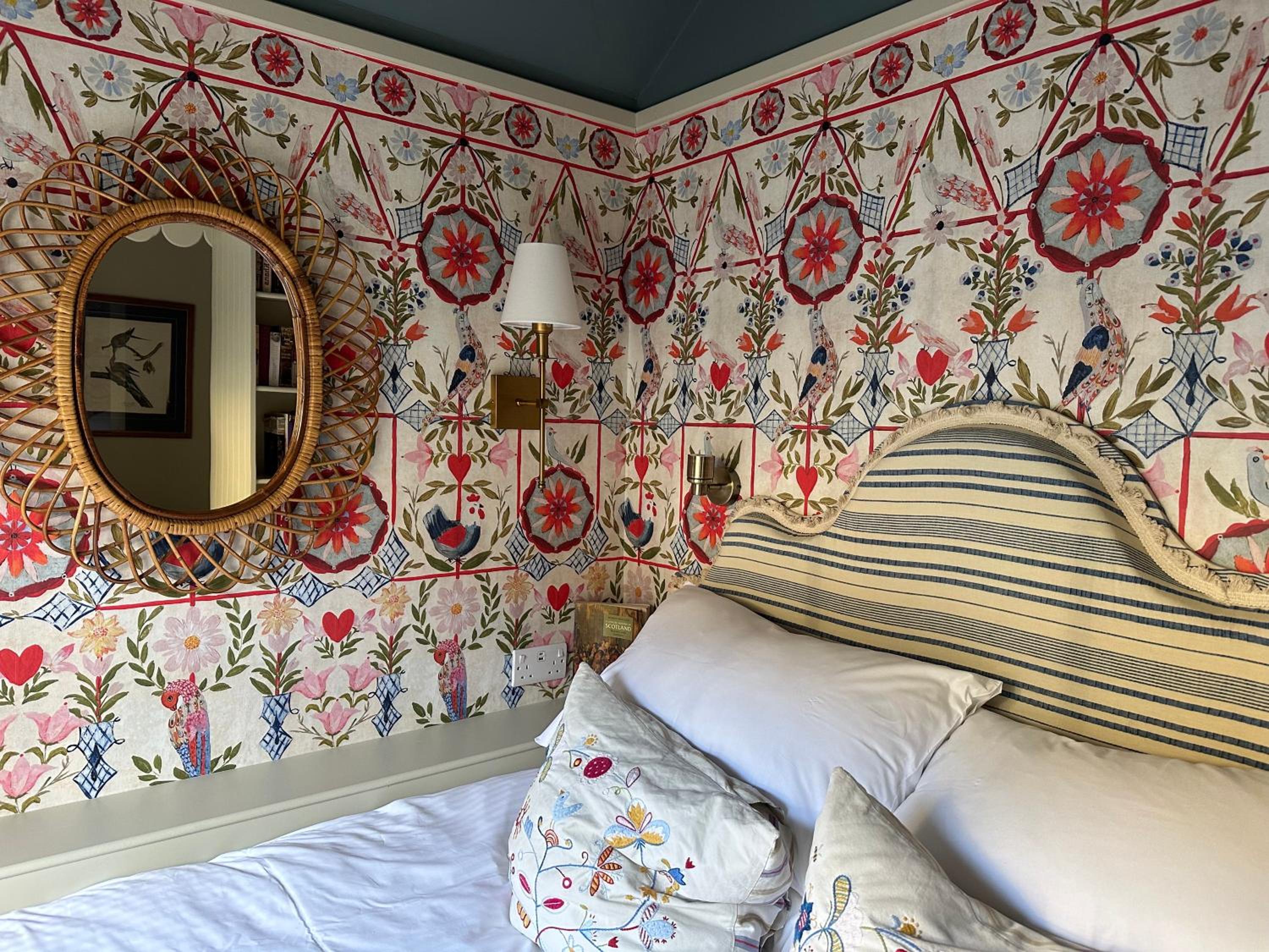 Neidpath Castle Cottage view 4