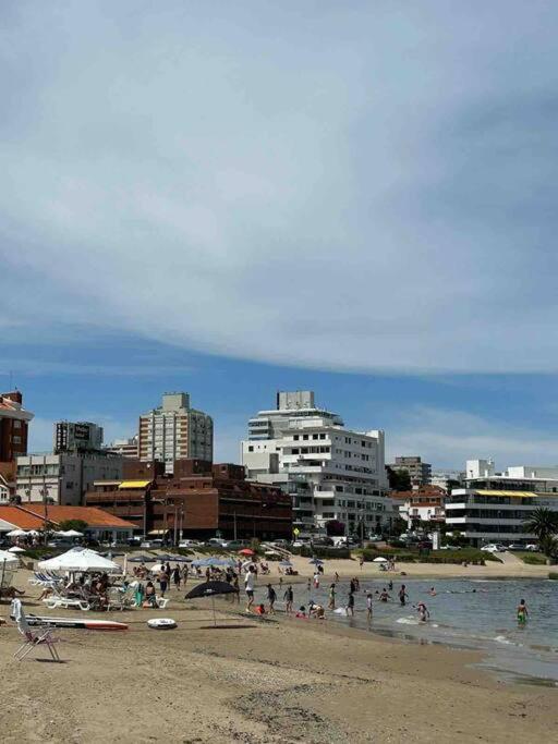 Divino apto a pasos de la playa view 2