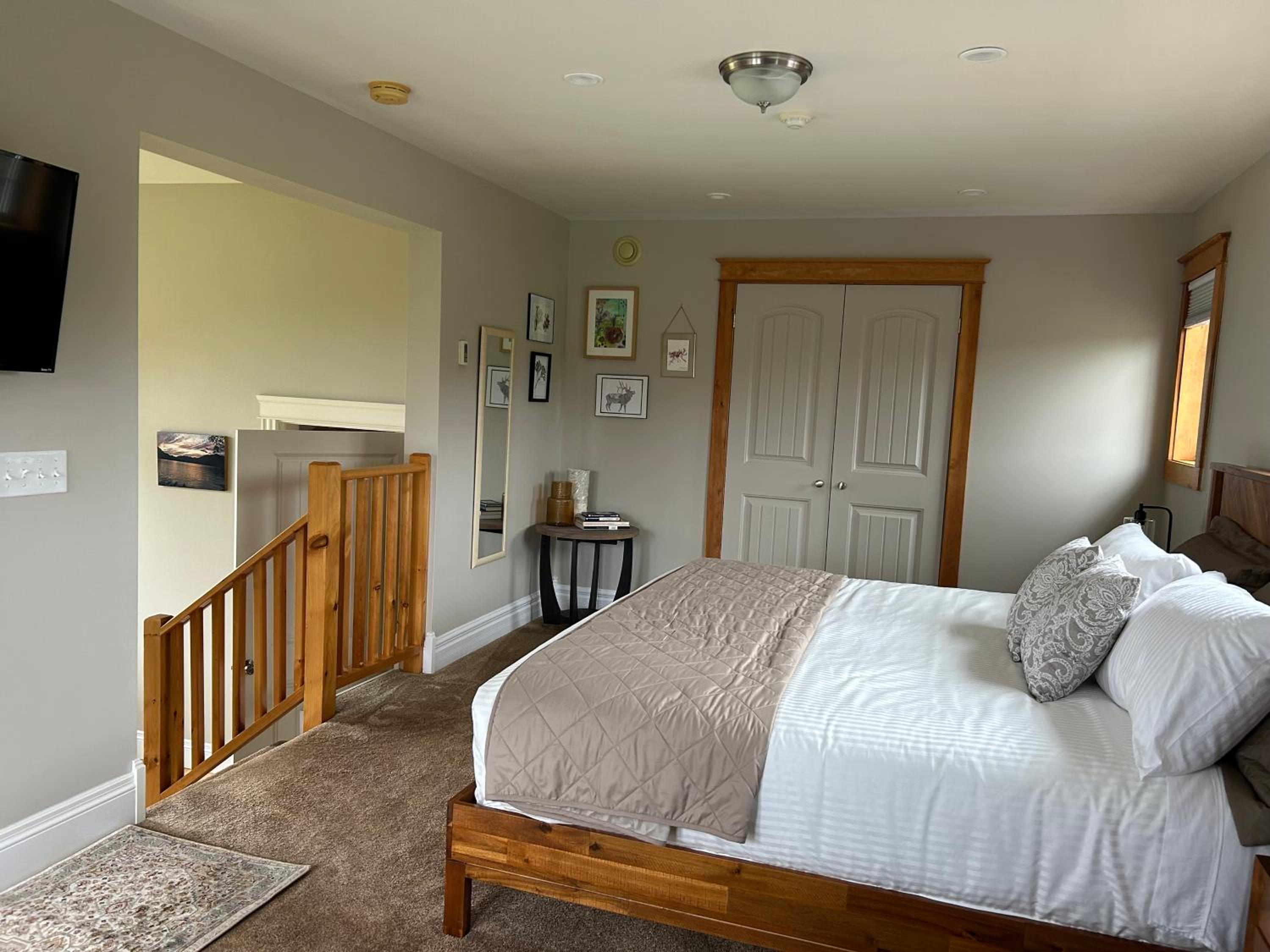 Tides Inn Guest Suites