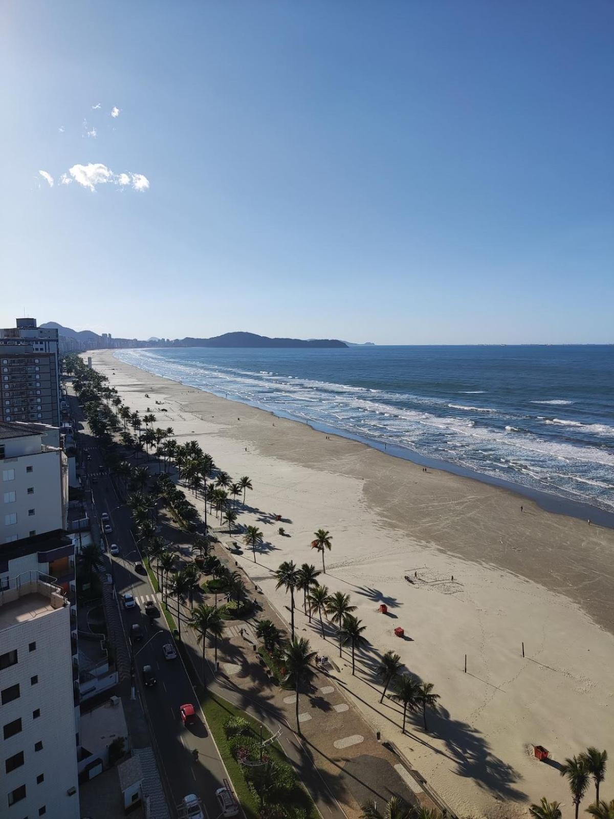 Apartamento kitnet pé na areia praia Ocian