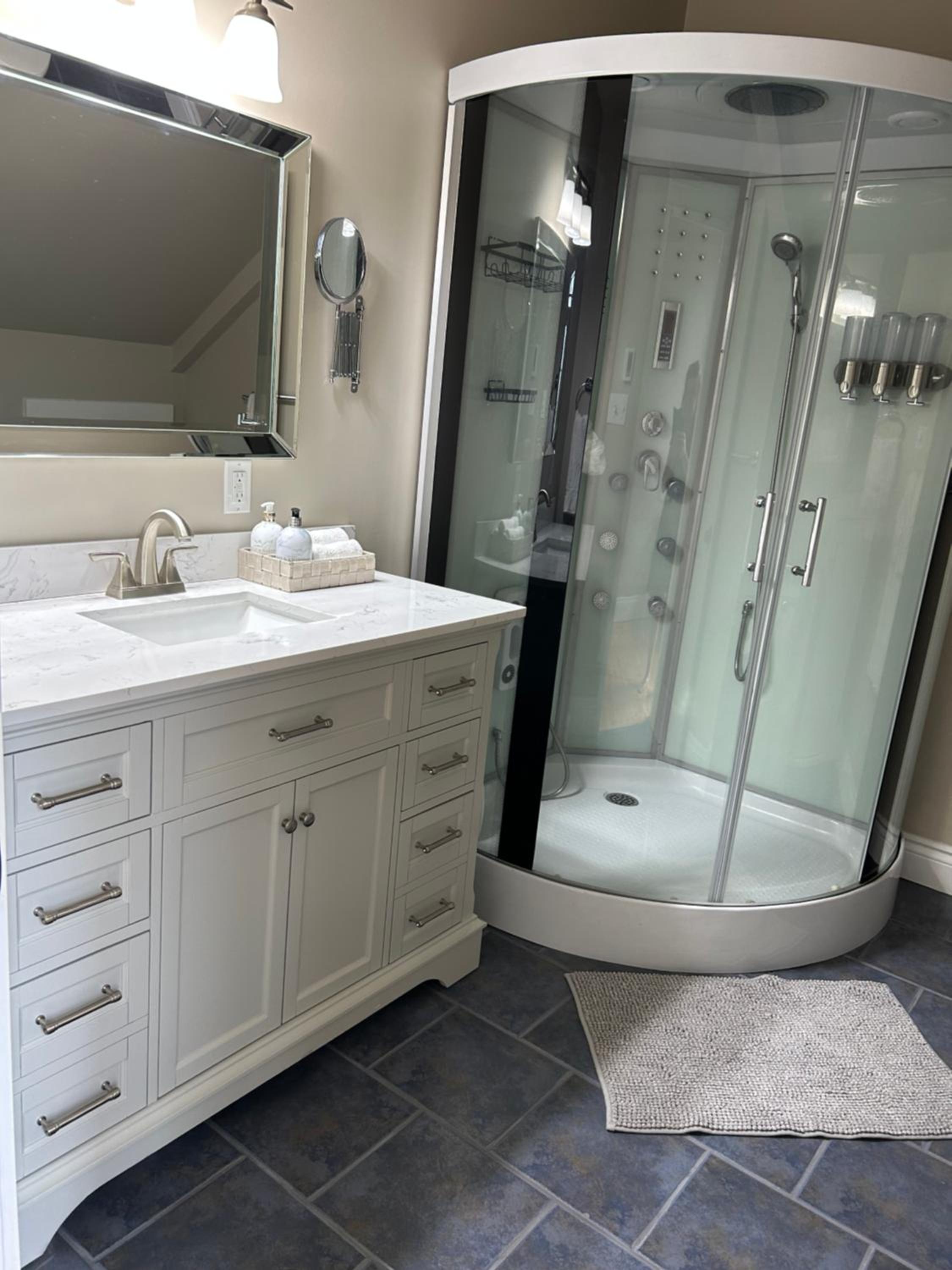 Tides Inn Guest Suites