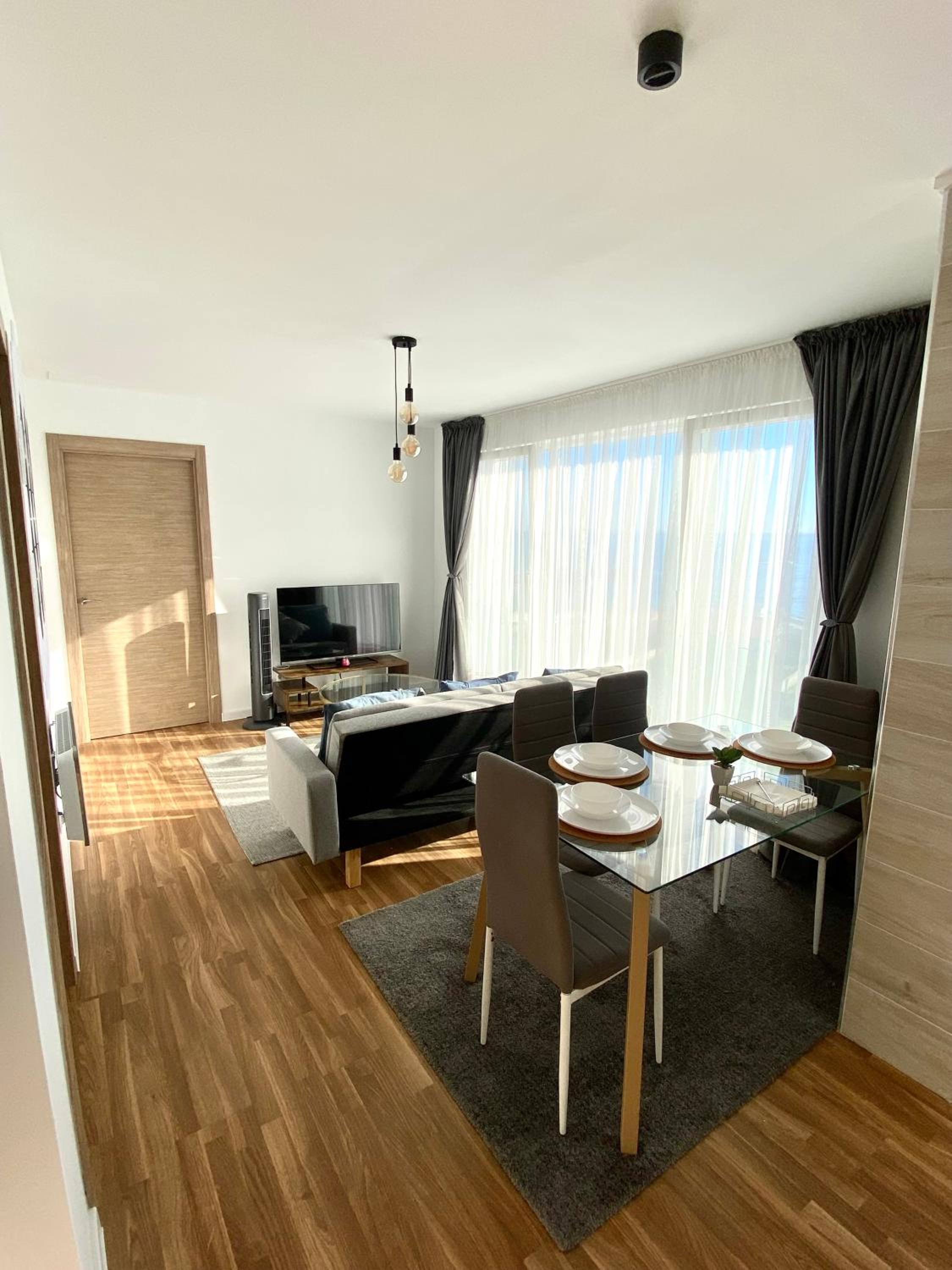 Apartamentos LAMAROSA -LAS PLAYAS