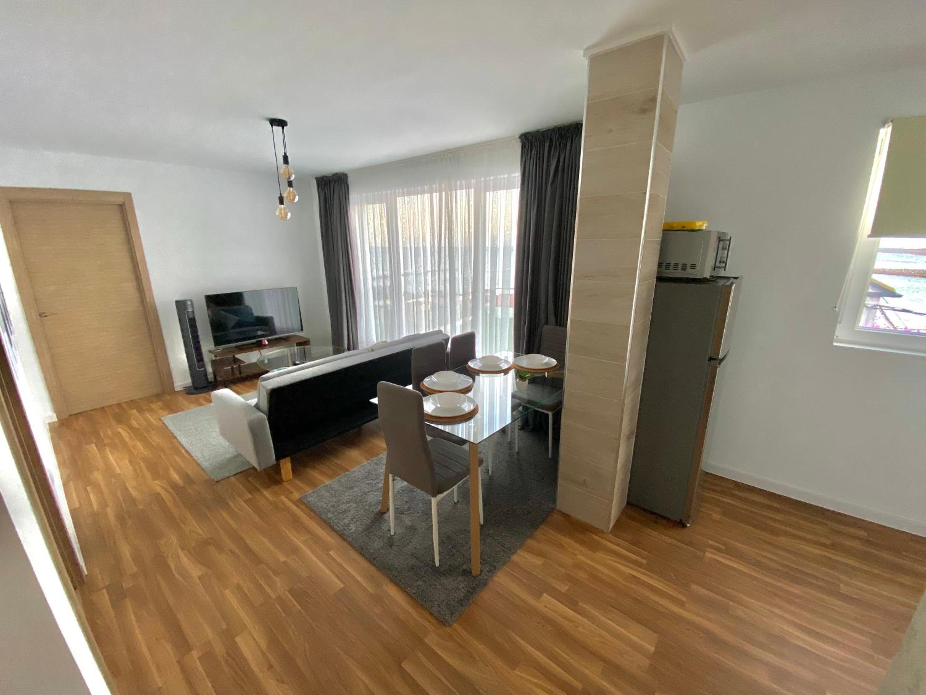 Apartamentos LAMAROSA -LAS PLAYAS