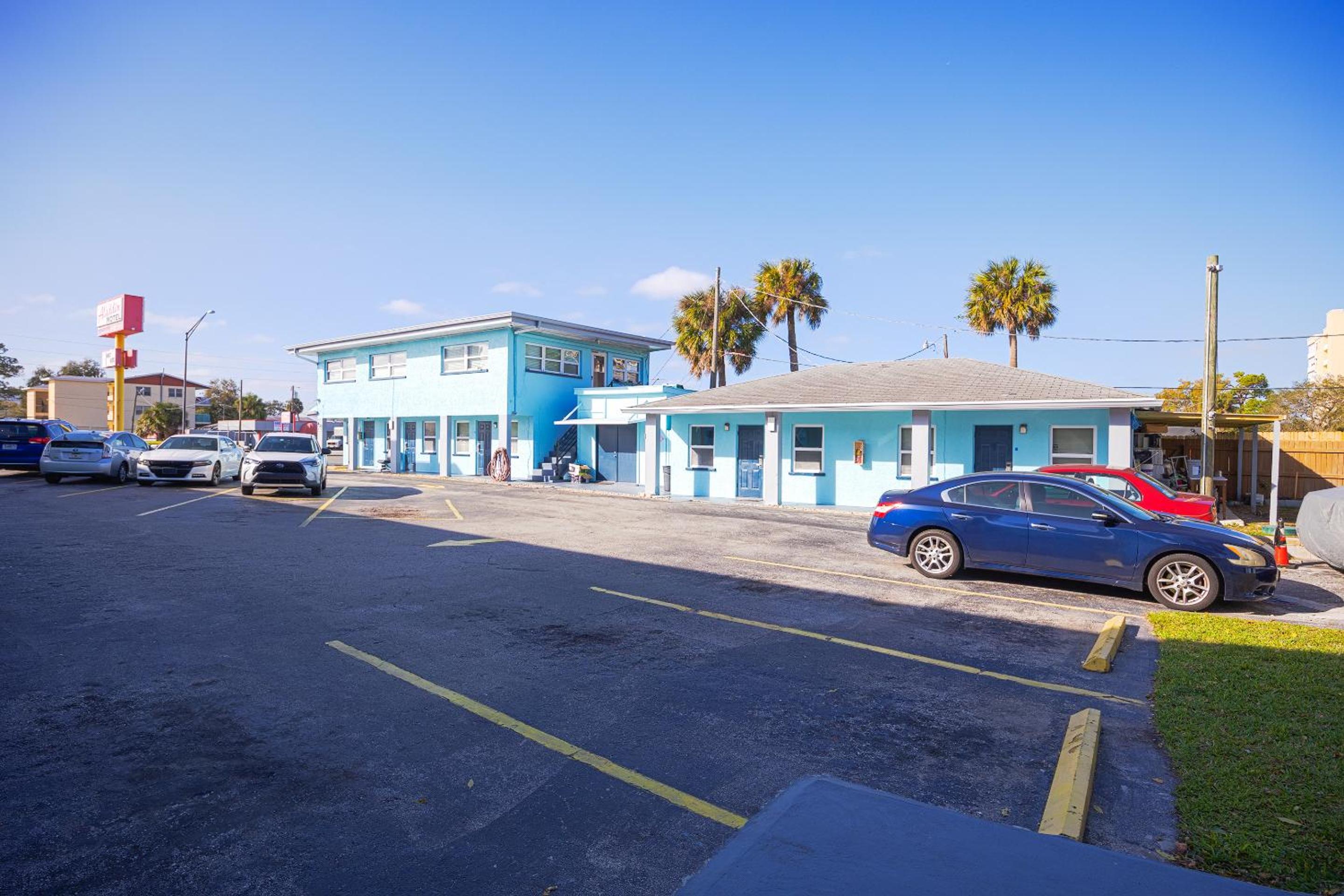 Aladdin Motel By OYO Merritt Island view 2