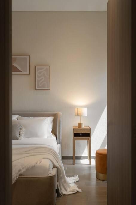 The Rixx Trendy Apartmen 2bed 1bath at The Marq