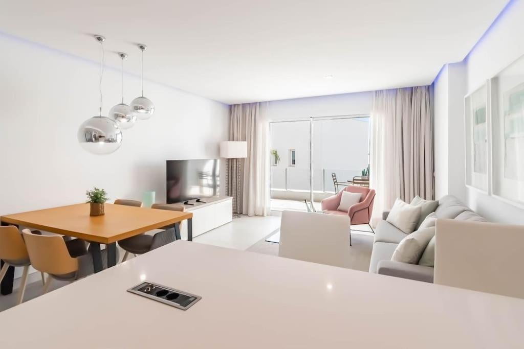 Elements 20 - Luxury Apartment view 5