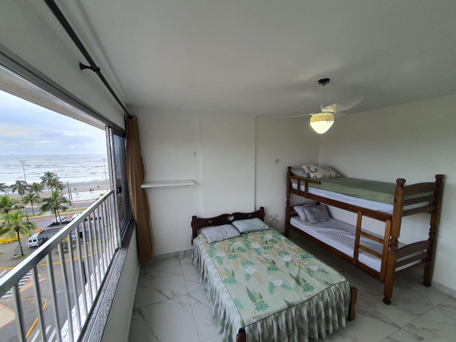 Apartamento em Peruíbe (Centro)