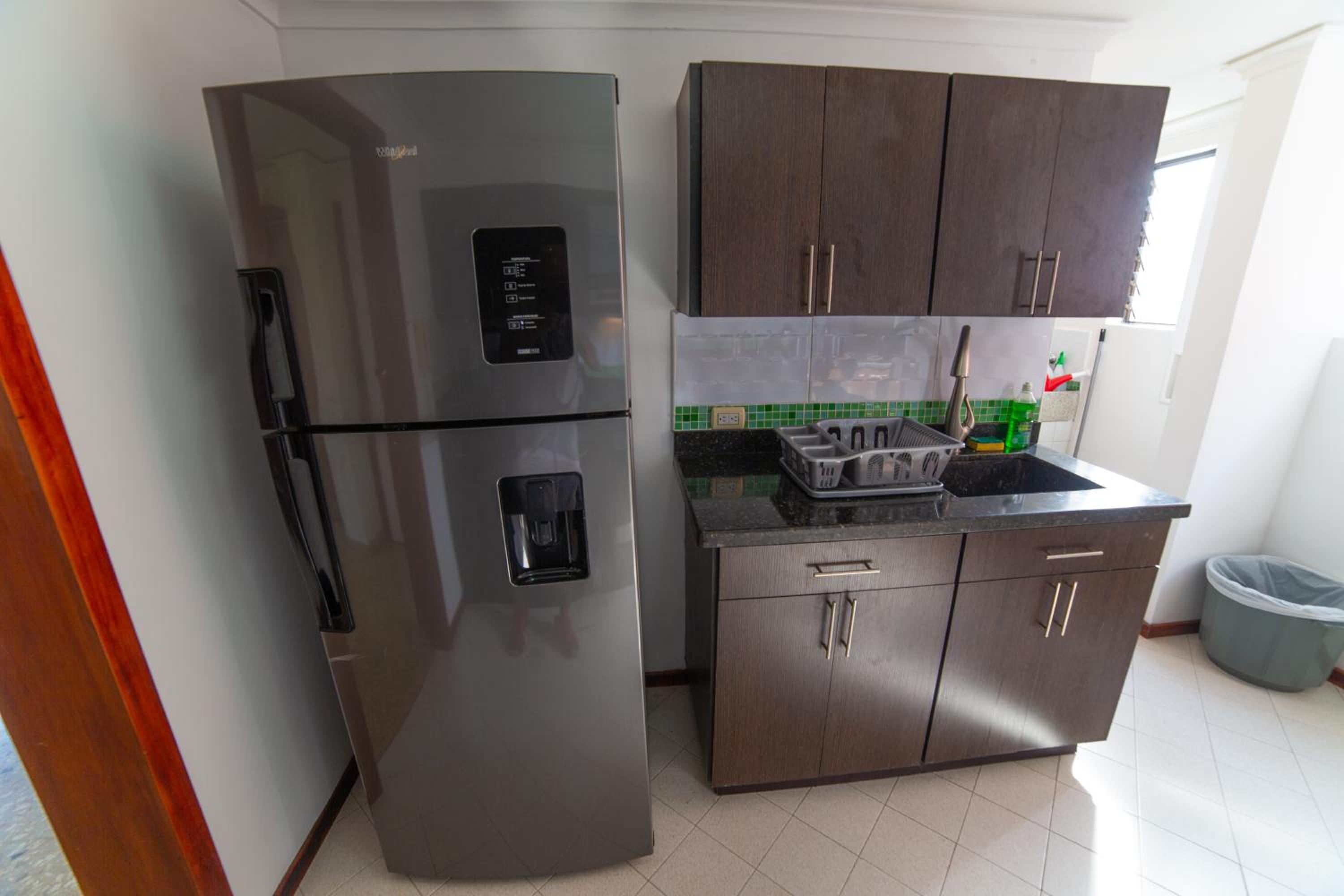Top floor apt w/Balcony in El Poblado