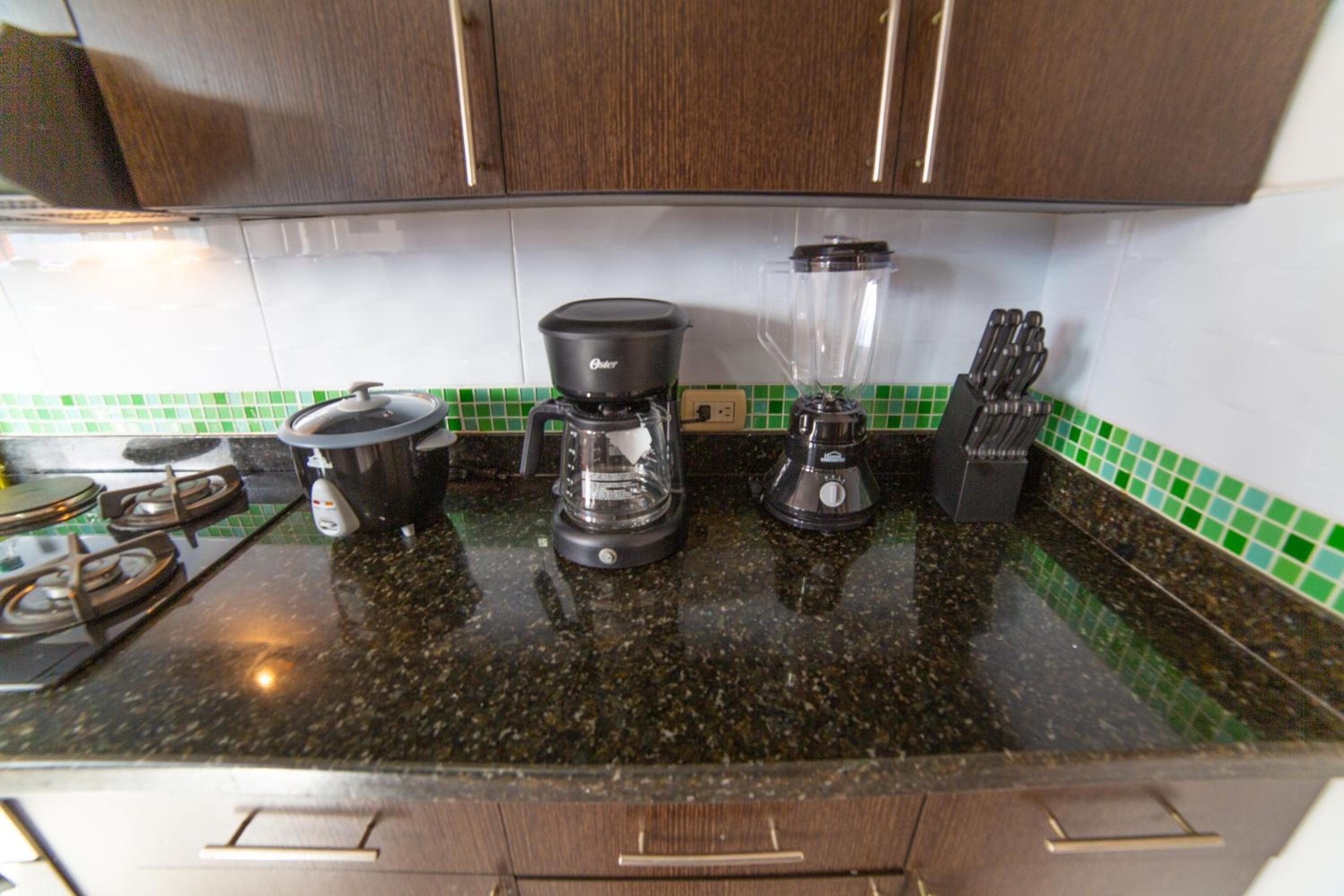 Top floor apt w/Balcony in El Poblado