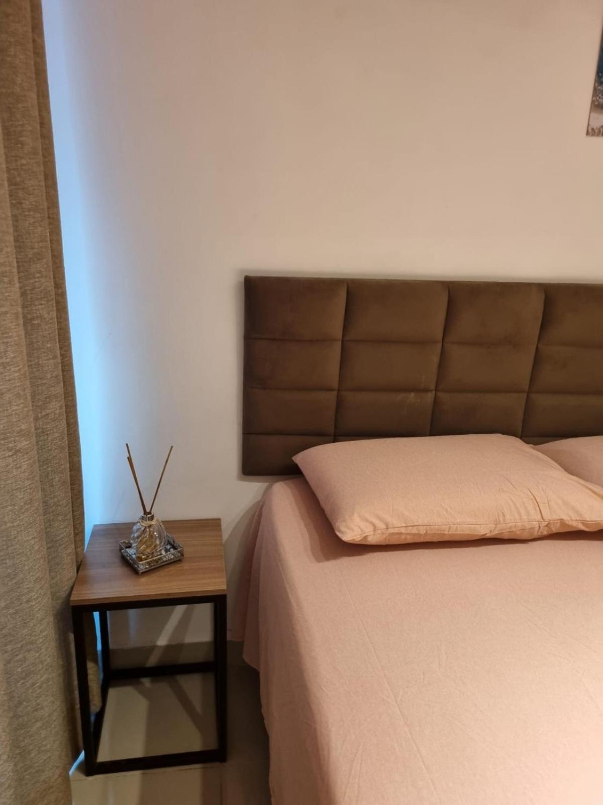 Confortável Flat com vista parcial do mar de Intermares